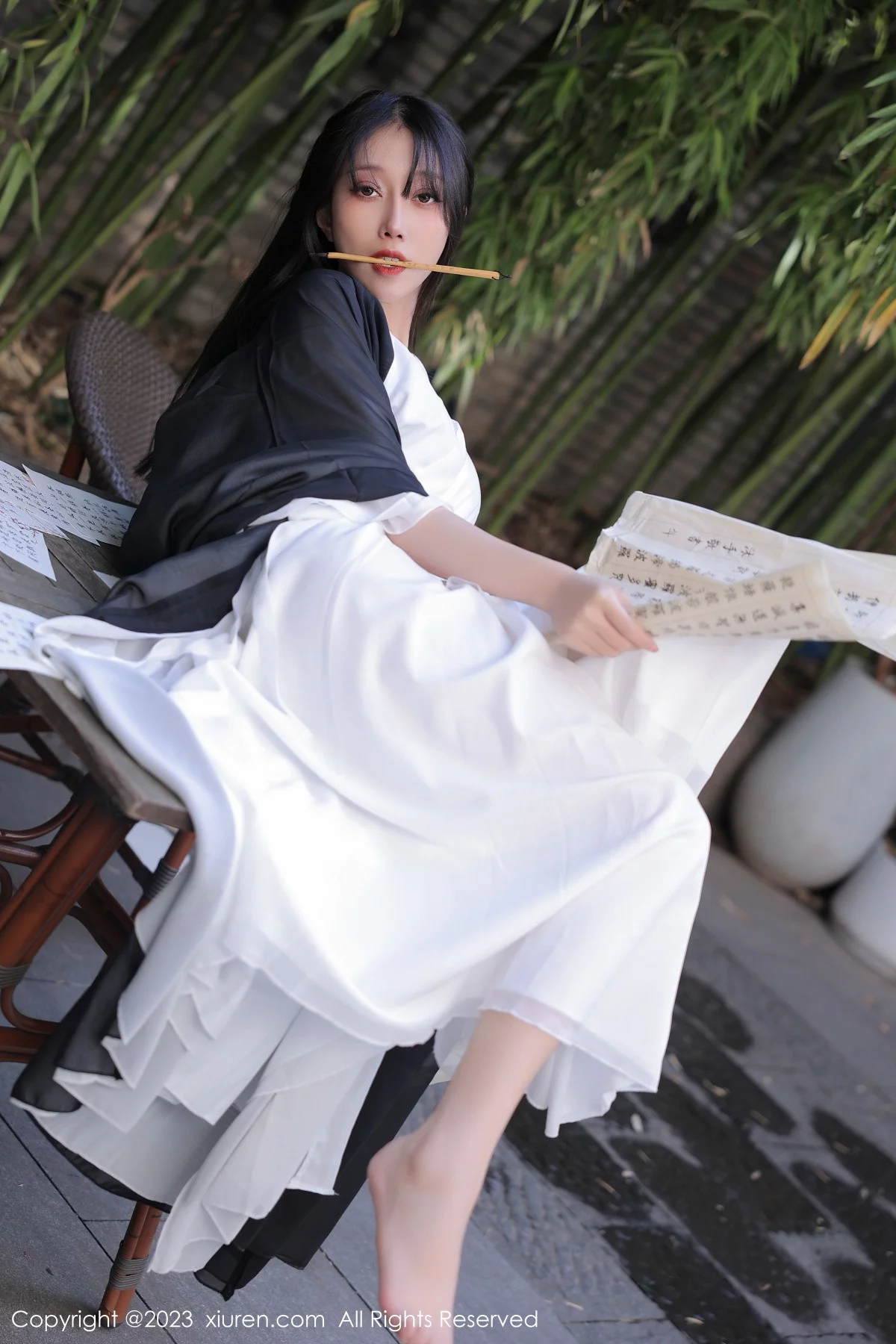 [[XiuRen秀人网]秀人网]No.6094_模特玥儿玥er海南旅拍脱白色古装服饰露性感内衣撩人诱惑写真55P