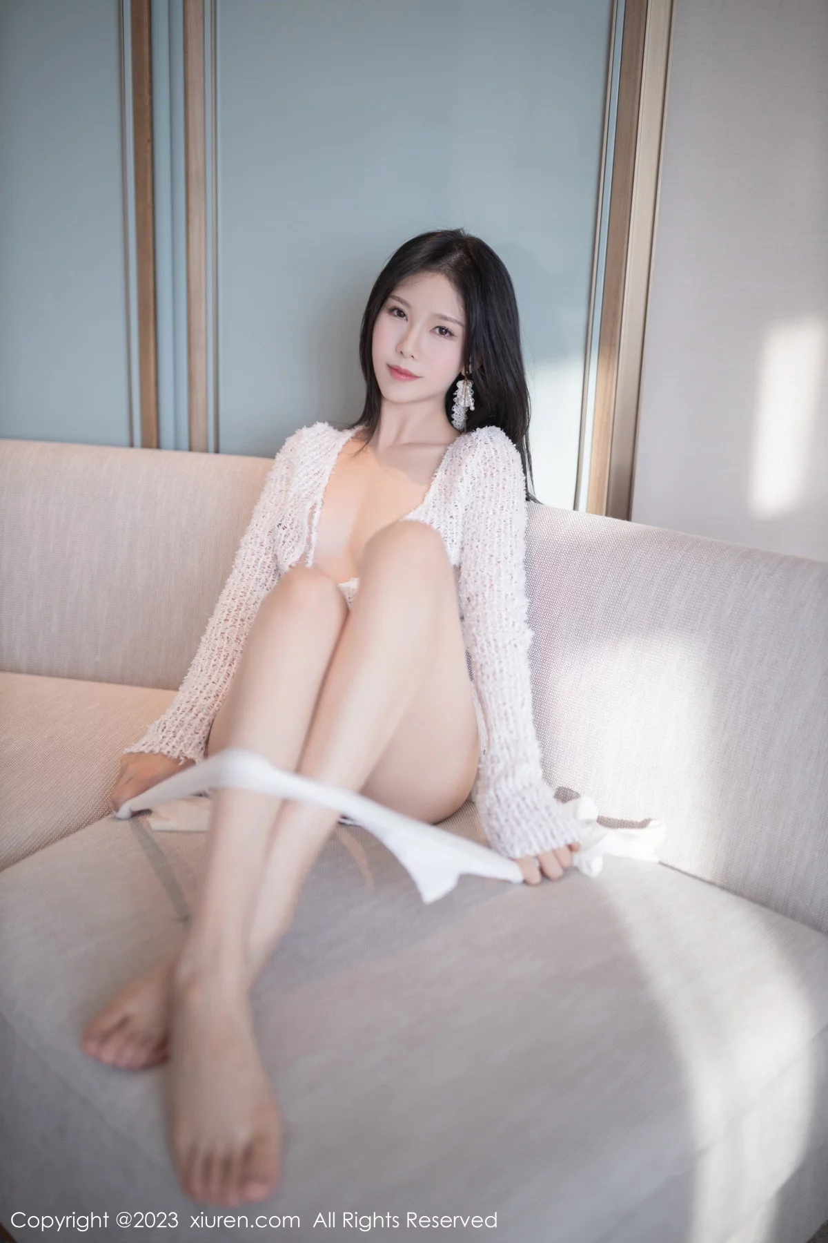 [[XiuRen秀人网]秀人网]No.6119_模特利世女友角色白色缕空毛线配白丝吊袜秀曼妙身姿诱惑写真81P