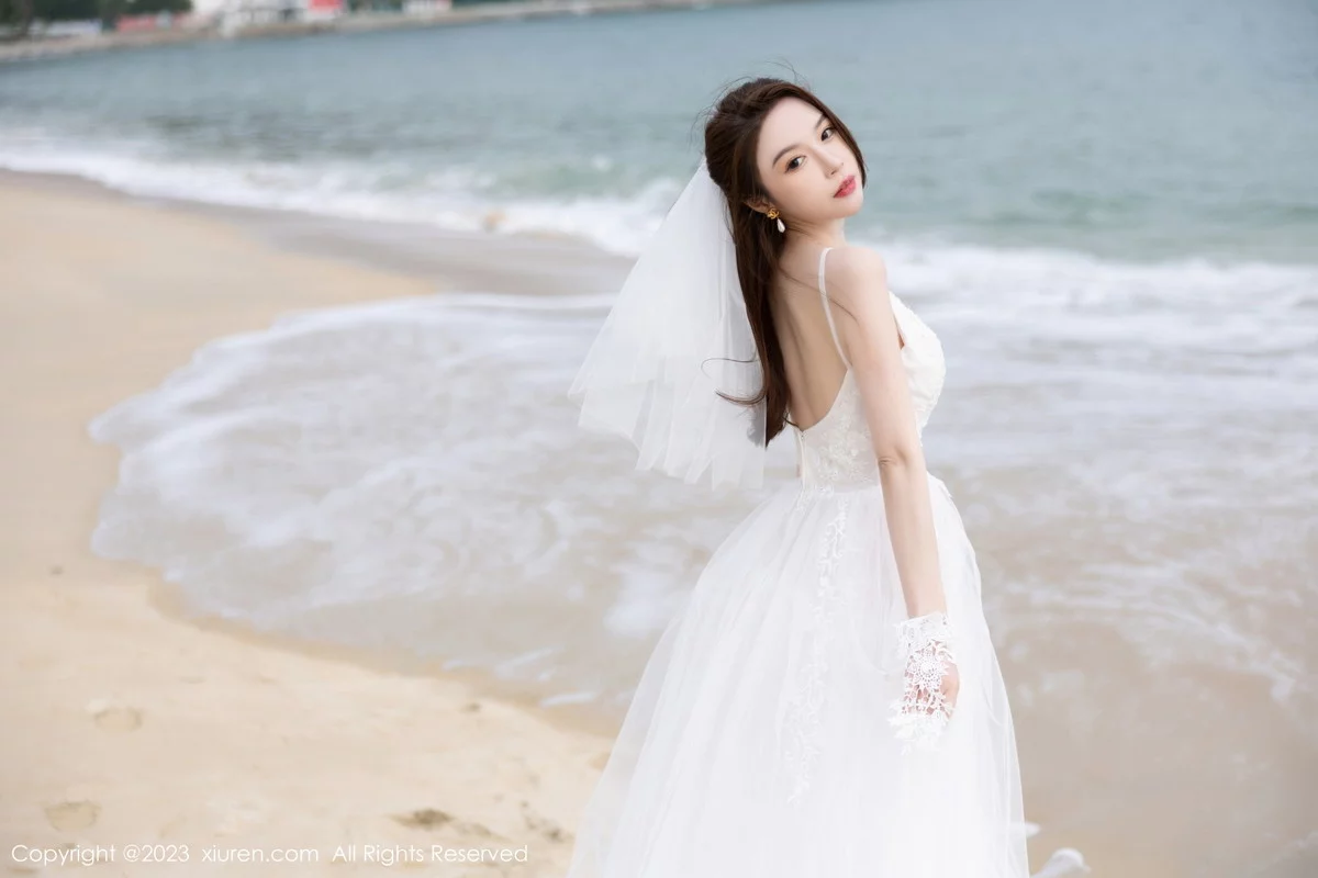 [[XiuRen秀人网]秀人网]No.6120_模特梦心玥性感白色婚纱服饰配白丝袜秀高挑身姿迷人诱惑写真87P