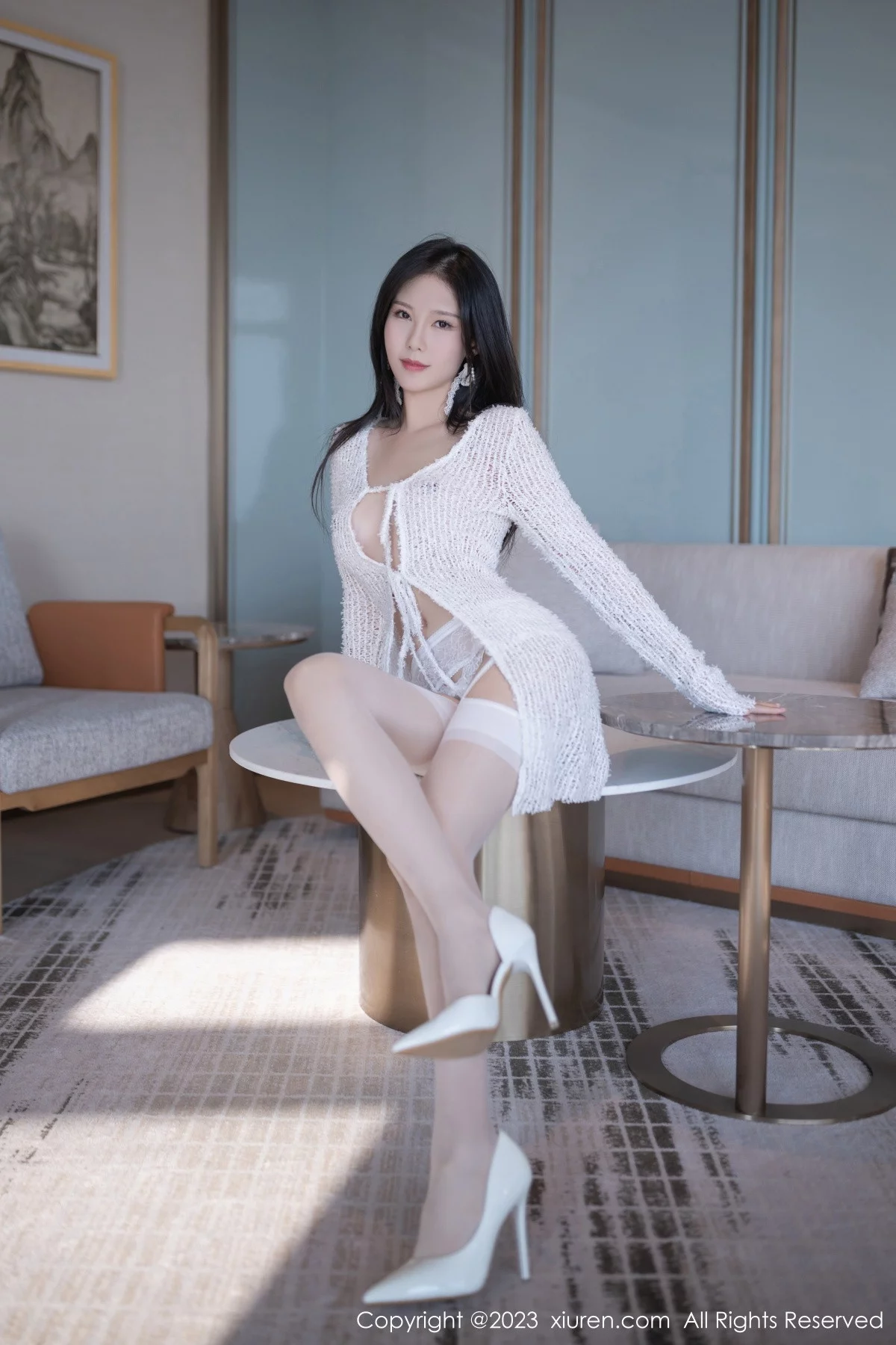 [[XiuRen秀人网]秀人网]No.6119_模特利世女友角色白色缕空毛线配白丝吊袜秀曼妙身姿诱惑写真81P