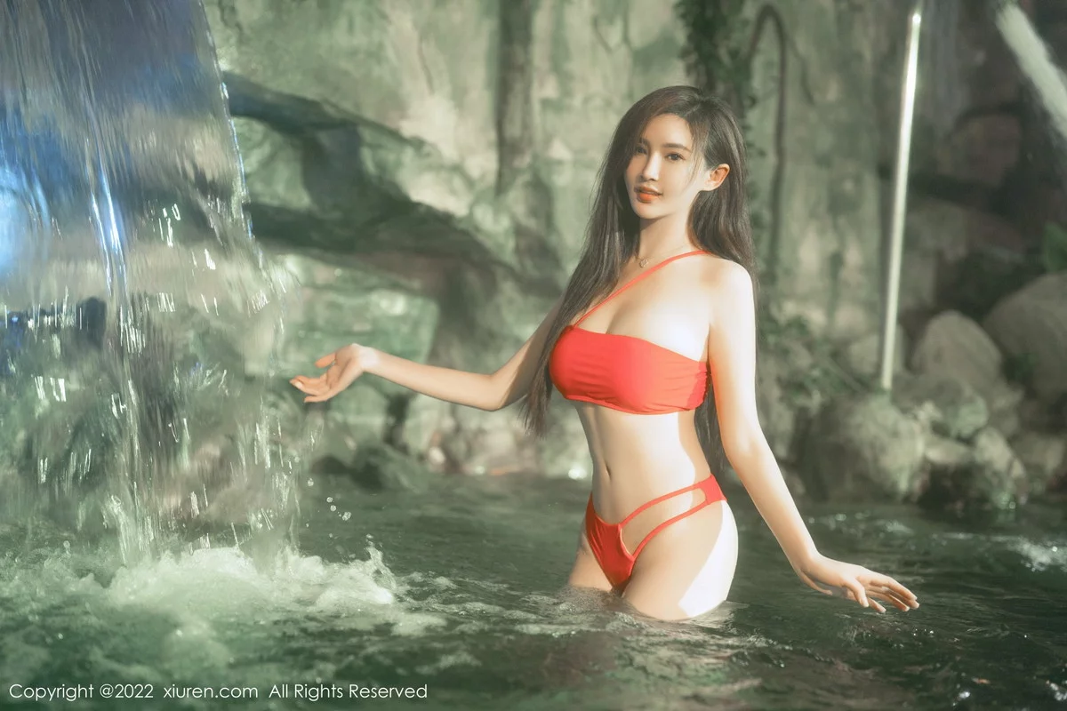 [[XiuRen秀人网]秀人网]No.6014_女神Carol周妍希温泉场景性感红色比基尼秀丰满身材诱惑写真58P