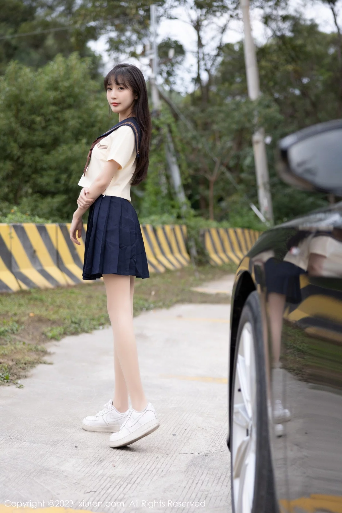 [[XiuRen秀人网]秀人网]No.6126_模特林星阑海南岛旅拍脱学妹制服露白色内衣原色丝袜诱惑写真81P