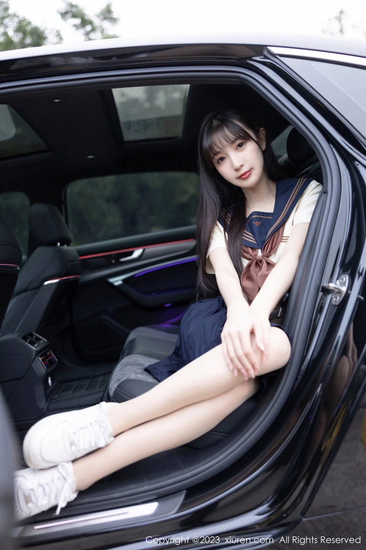 [[XiuRen秀人网]秀人网]No.6126_模特林星阑海南岛旅拍脱学妹制服露白色内衣原色丝袜诱惑写真81P