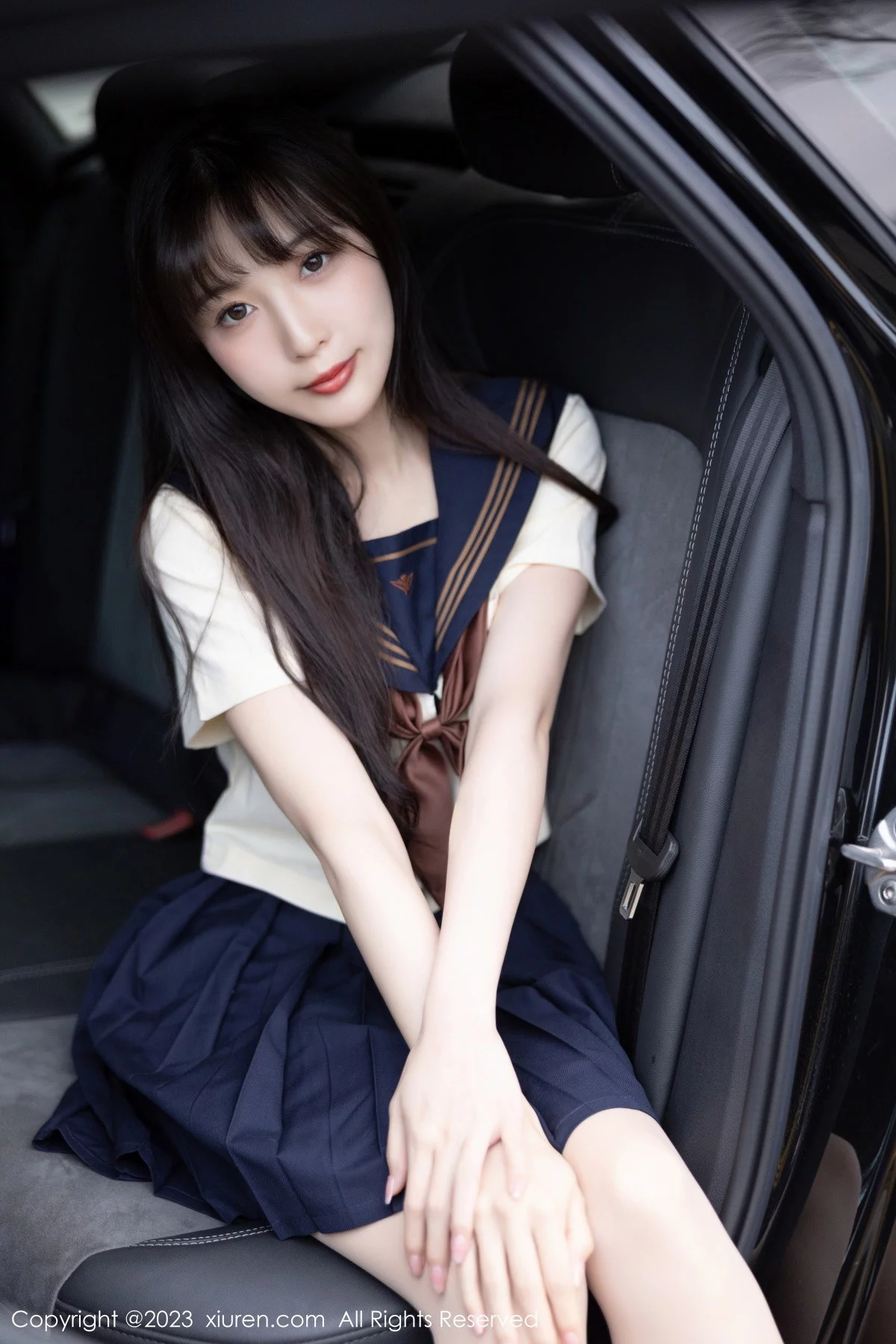 [[XiuRen秀人网]秀人网]No.6126_模特林星阑海南岛旅拍脱学妹制服露白色内衣原色丝袜诱惑写真81P