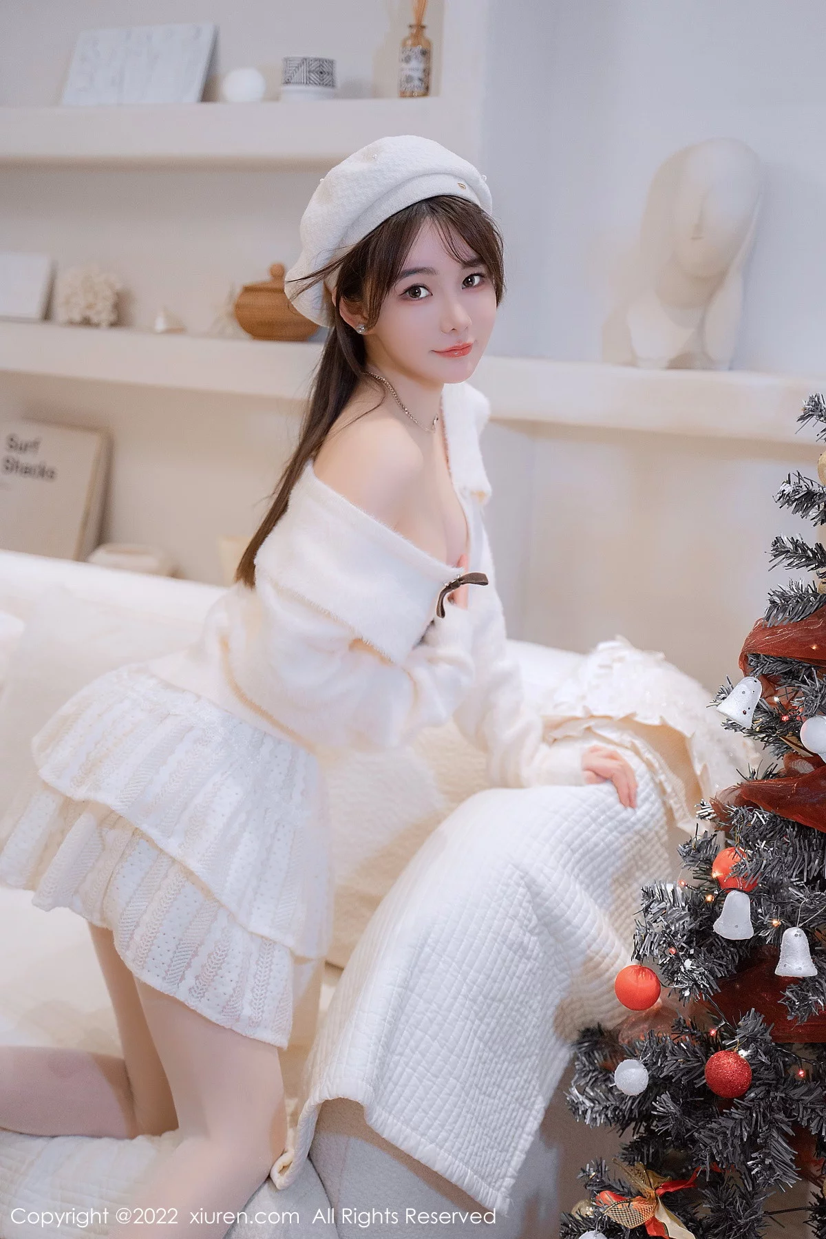 [[XiuRen秀人网]秀人网]No.6025_模特婠婠么性感白色毛线上衣配白短裙秀曼妙身姿完美诱惑写真68P