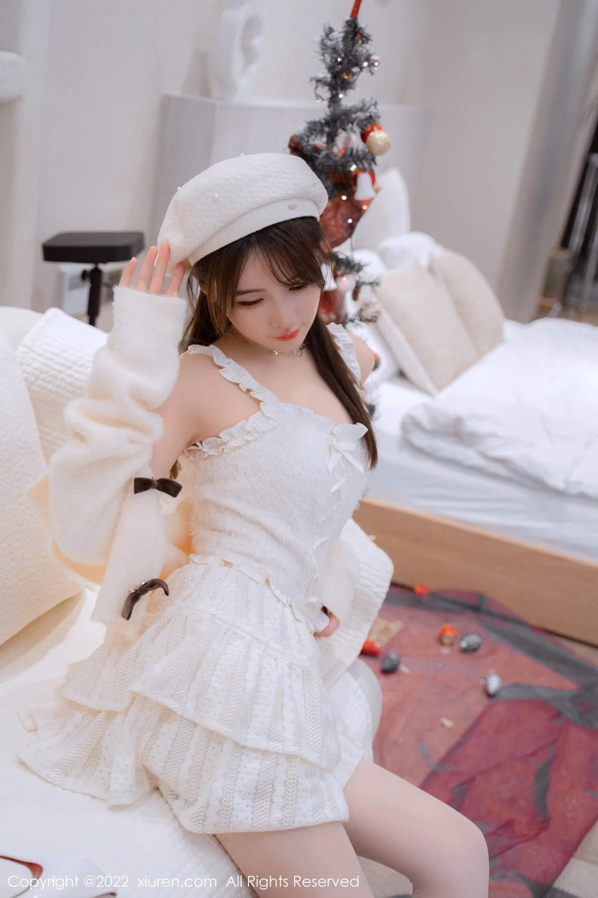 [[XiuRen秀人网]秀人网]No.6025_模特婠婠么性感白色毛线上衣配白短裙秀曼妙身姿完美诱惑写真68P