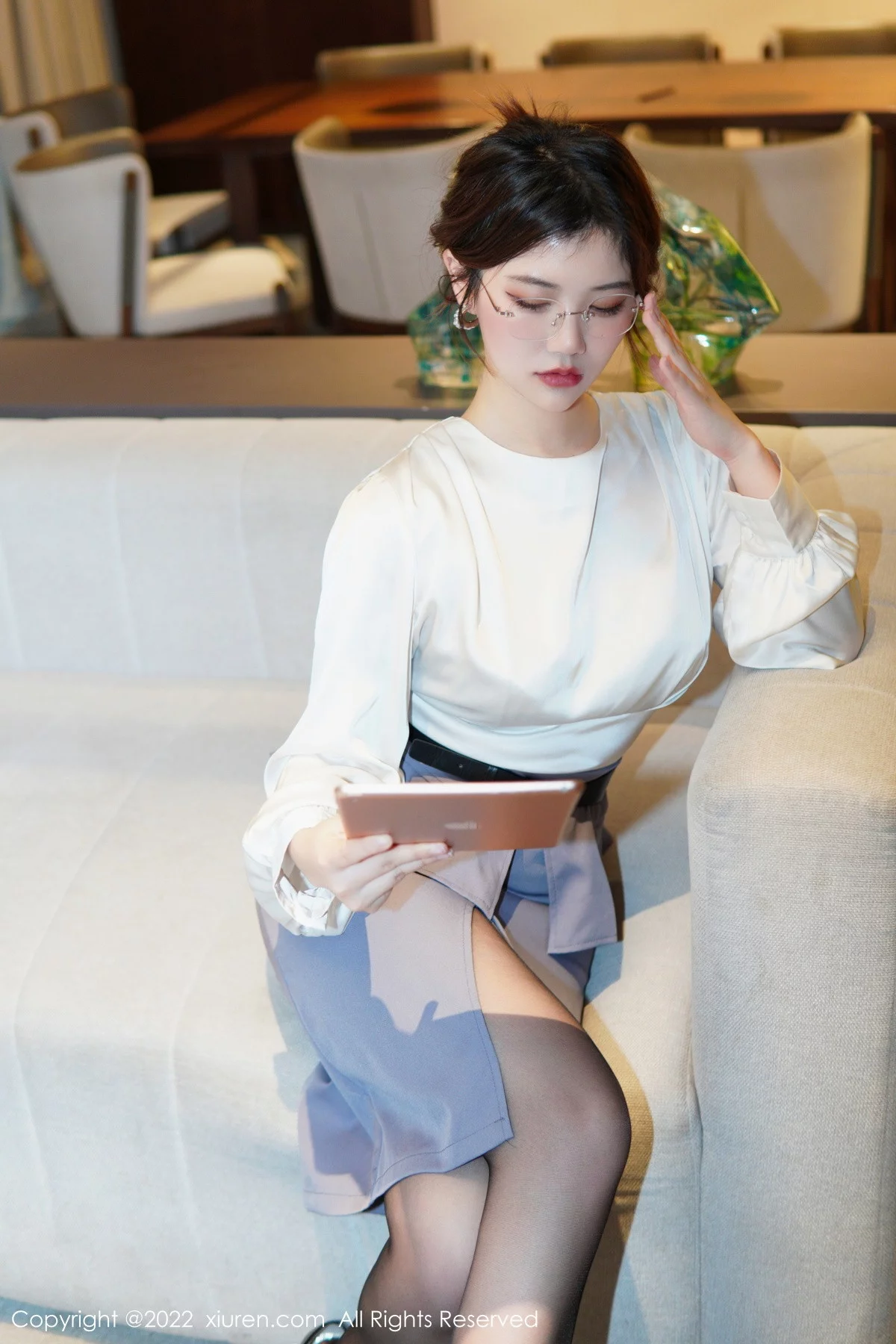 [[XiuRen秀人网]秀人网]No.6028_模特奈奈子醉酒女教师主题半脱露绿灰色蕾丝内衣撩人诱惑写真79P