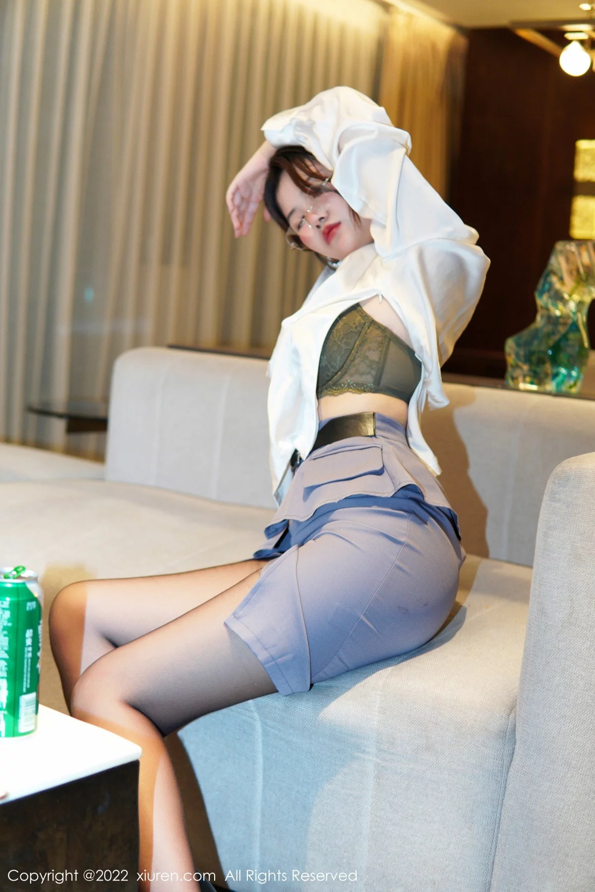 [[XiuRen秀人网]秀人网]No.6028_模特奈奈子醉酒女教师主题半脱露绿灰色蕾丝内衣撩人诱惑写真79P