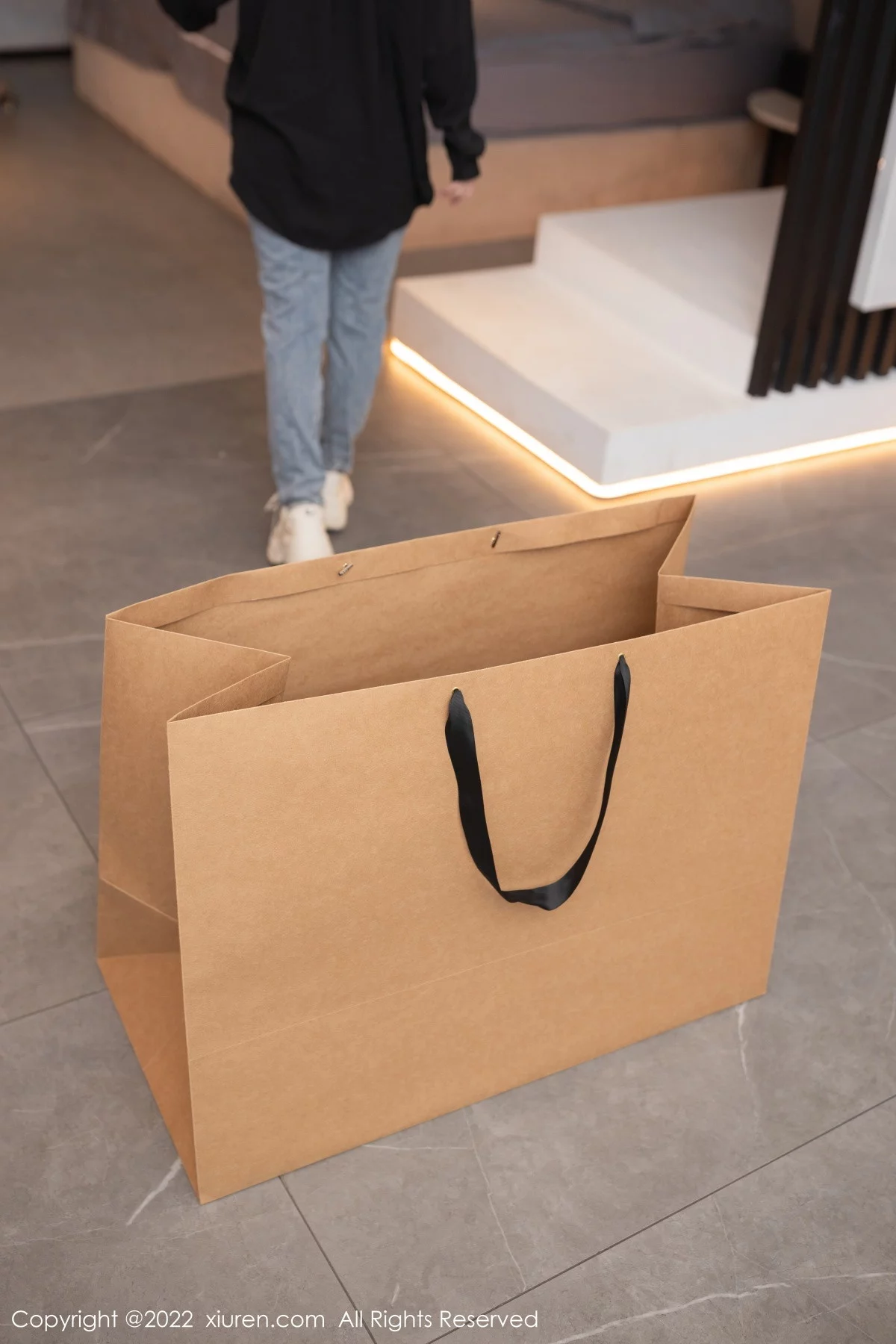 [[XiuRen秀人网]秀人网]No.6037_模特鱼子酱Fish圣诞主题红色皮质情趣服饰秀曼妙身姿诱惑写真81P