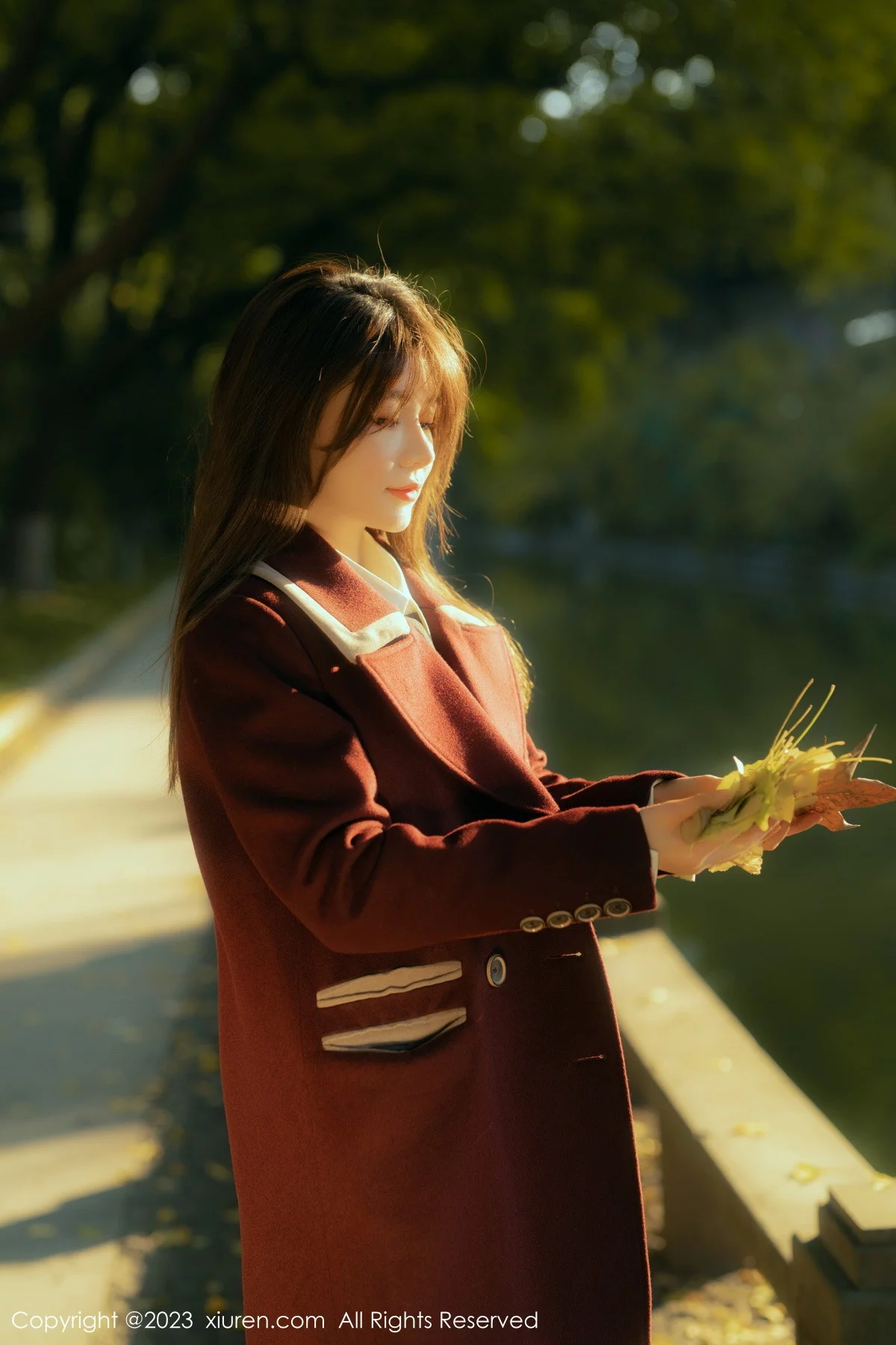 [[XiuRen秀人网]秀人网]No.6137_模特婠婠么性感白T配黑色短裙露超薄黑丝秀曼妙身姿诱惑写真91P