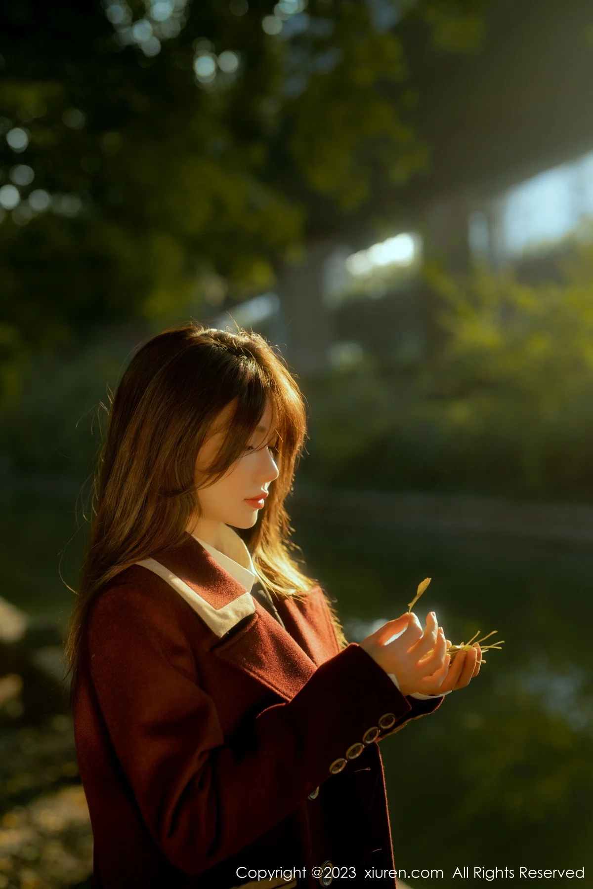 [[XiuRen秀人网]秀人网]No.6137_模特婠婠么性感白T配黑色短裙露超薄黑丝秀曼妙身姿诱惑写真91P