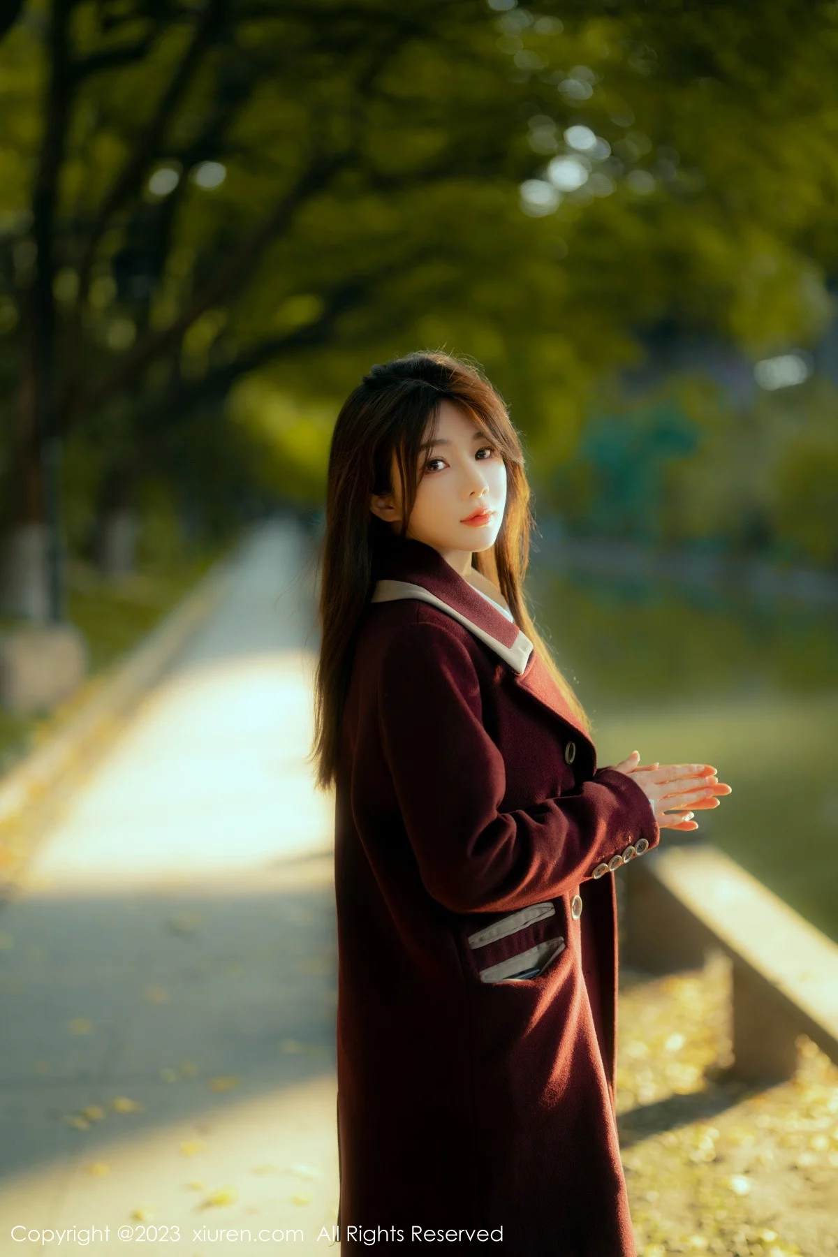 [[XiuRen秀人网]秀人网]No.6137_模特婠婠么性感白T配黑色短裙露超薄黑丝秀曼妙身姿诱惑写真91P