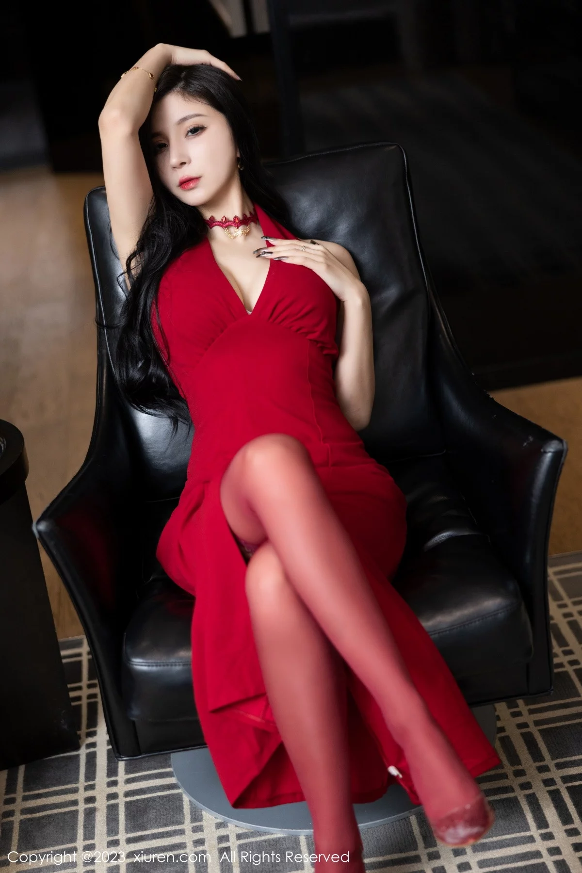 [[XiuRen秀人网]秀人网]No.6140_模特小蛮妖Yummy红色连衣短裙露红色蕾丝内衣惹火诱惑写真82P