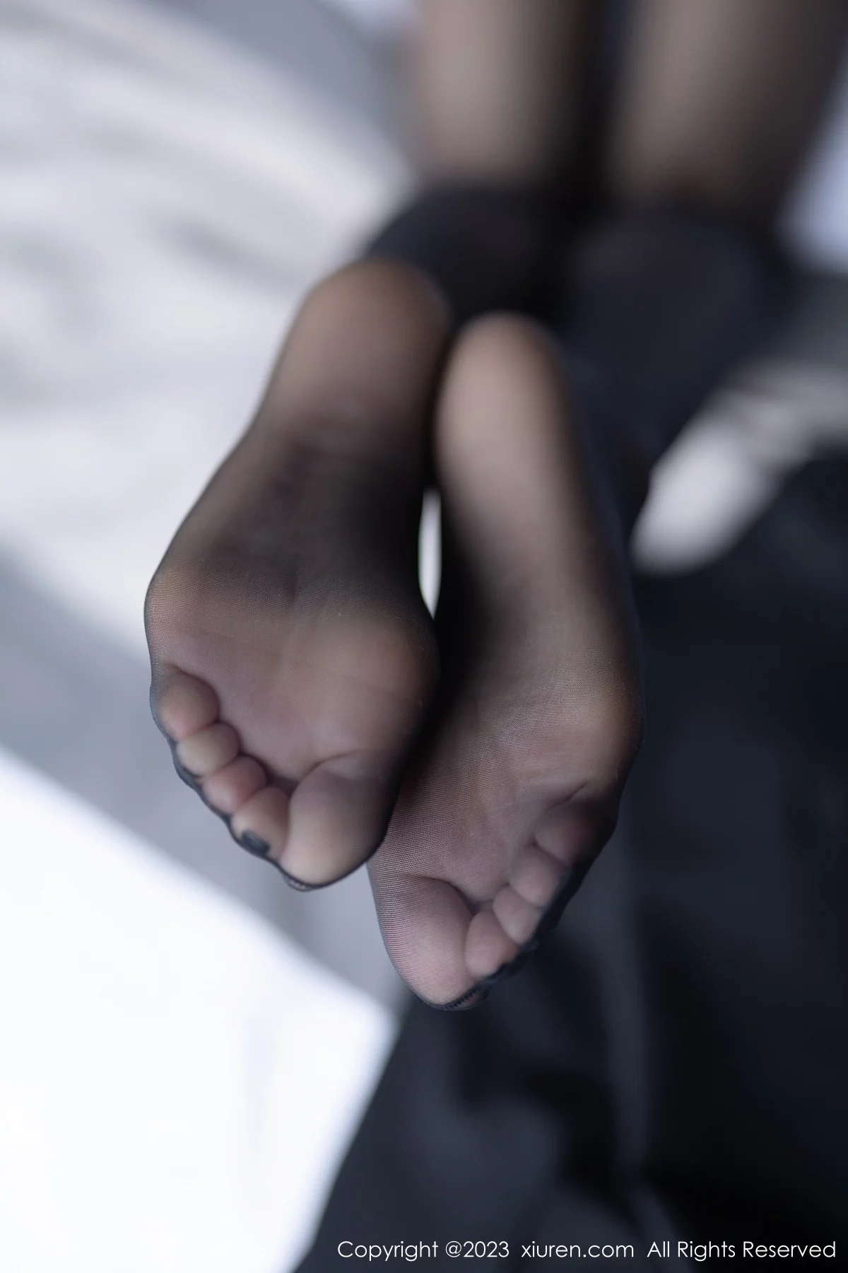 [[XiuRen秀人网]秀人网]No.6194_模特程程程-海南岛旅拍半脱露红色蕾丝内衣配超薄黑丝诱惑写真81P