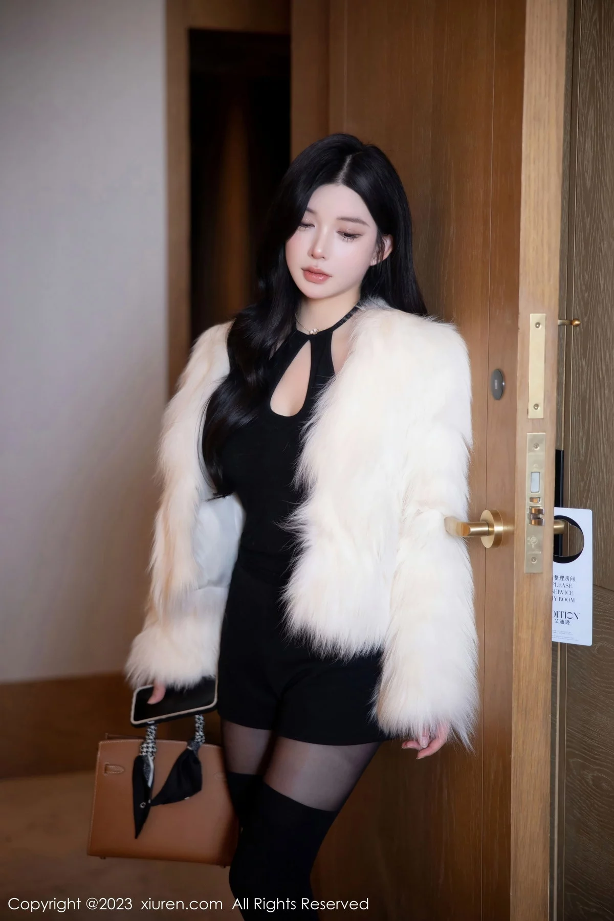 [[XiuRen秀人网]秀人网]No.6212_模特林珊珊黑色收身服饰露性感黑色轻透蕾丝内衣极致诱惑写真81P