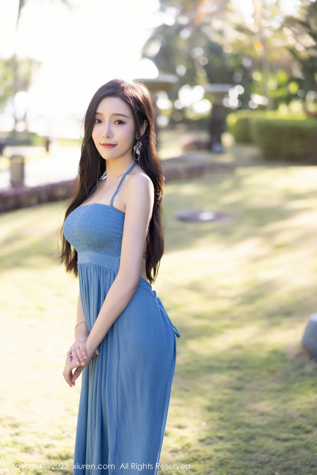 [[XiuRen秀人网]秀人网]No.6222_女神王馨瑶yanni海南岛旅拍性感黑色泳装秀丰满身材迷人写真84P