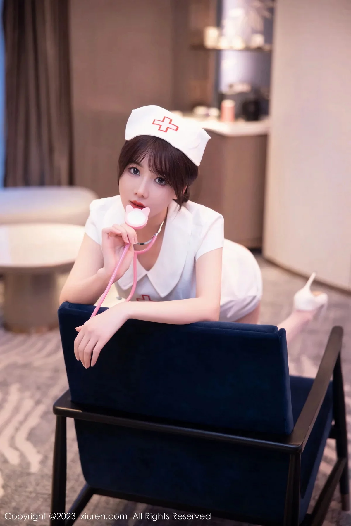 [[XiuRen秀人网]秀人网]No.6221_模特婠婠么性感白色情趣护士服配白丝吊袜秀曼妙身姿绝美写真81P