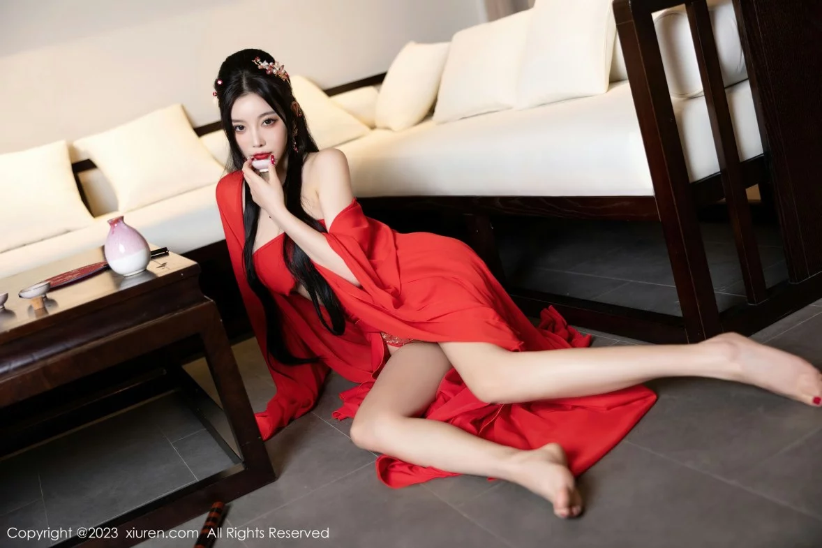 [[XiuRen秀人网]秀人网]No.6149_女神杨晨晨Yome温泉性感半透红色丝绸秀丰满身材惹火诱惑写真88P