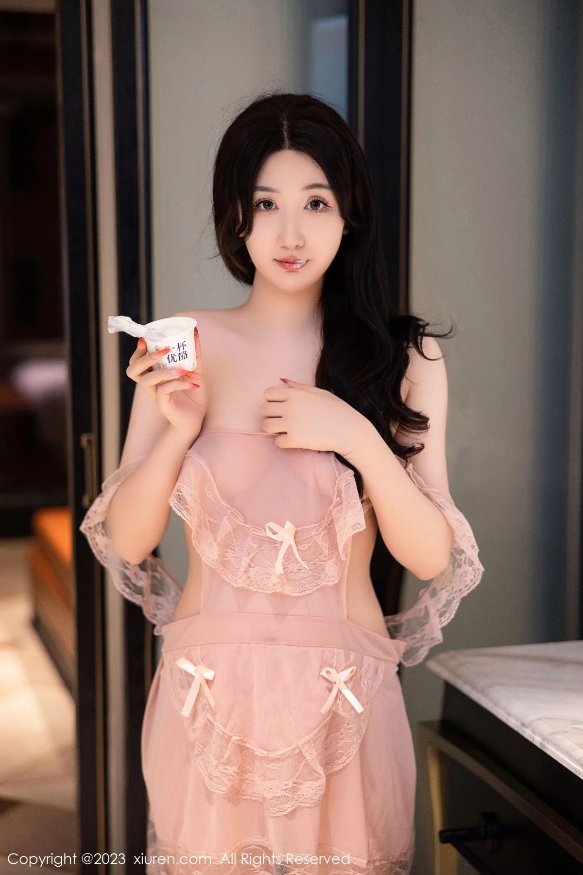 [[XiuRen秀人网]秀人网]No.6243_模特江真真浴室场景性感淡粉色蕾丝情趣服秀惹火身材诱惑写真78P