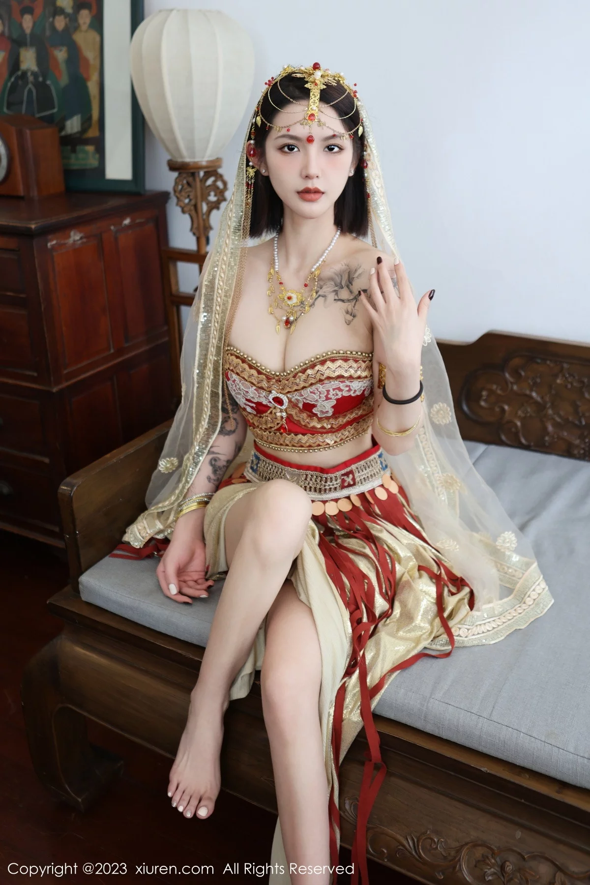 [[XiuRen秀人网]秀人网]No.6240_模特乔一一性感异域风情舞女服饰秀曼妙身姿迷人气质诱惑写真76P