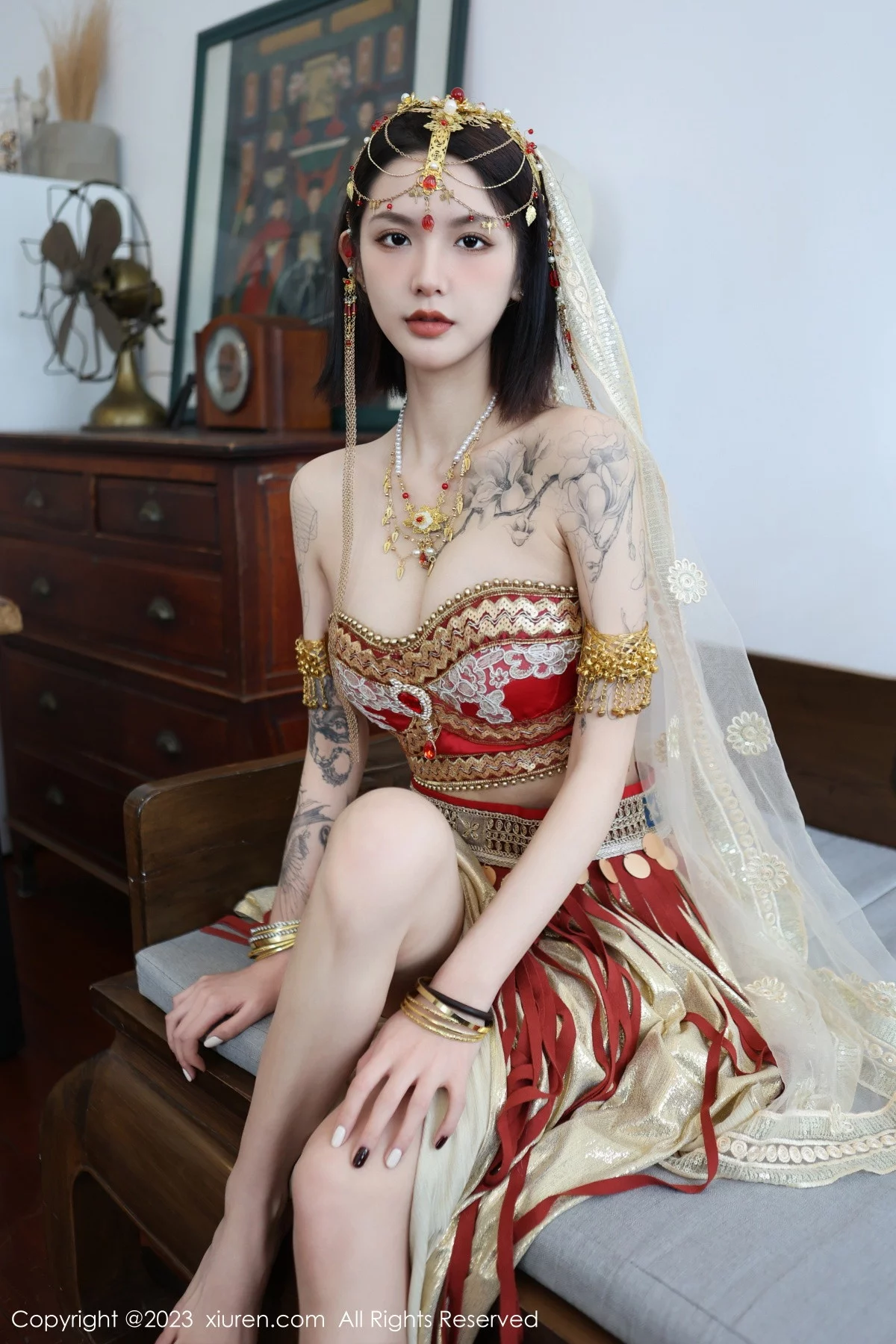 [[XiuRen秀人网]秀人网]No.6240_模特乔一一性感异域风情舞女服饰秀曼妙身姿迷人气质诱惑写真76P