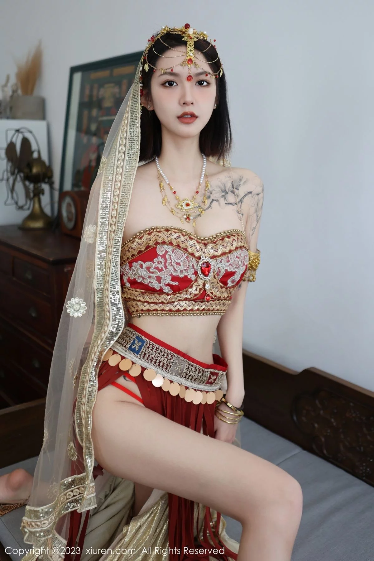 [[XiuRen秀人网]秀人网]No.6240_模特乔一一性感异域风情舞女服饰秀曼妙身姿迷人气质诱惑写真76P