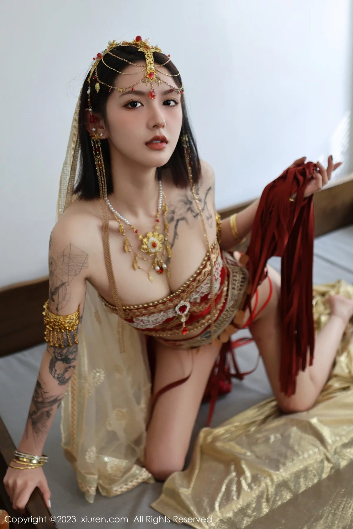 [[XiuRen秀人网]秀人网]No.6240_模特乔一一性感异域风情舞女服饰秀曼妙身姿迷人气质诱惑写真76P