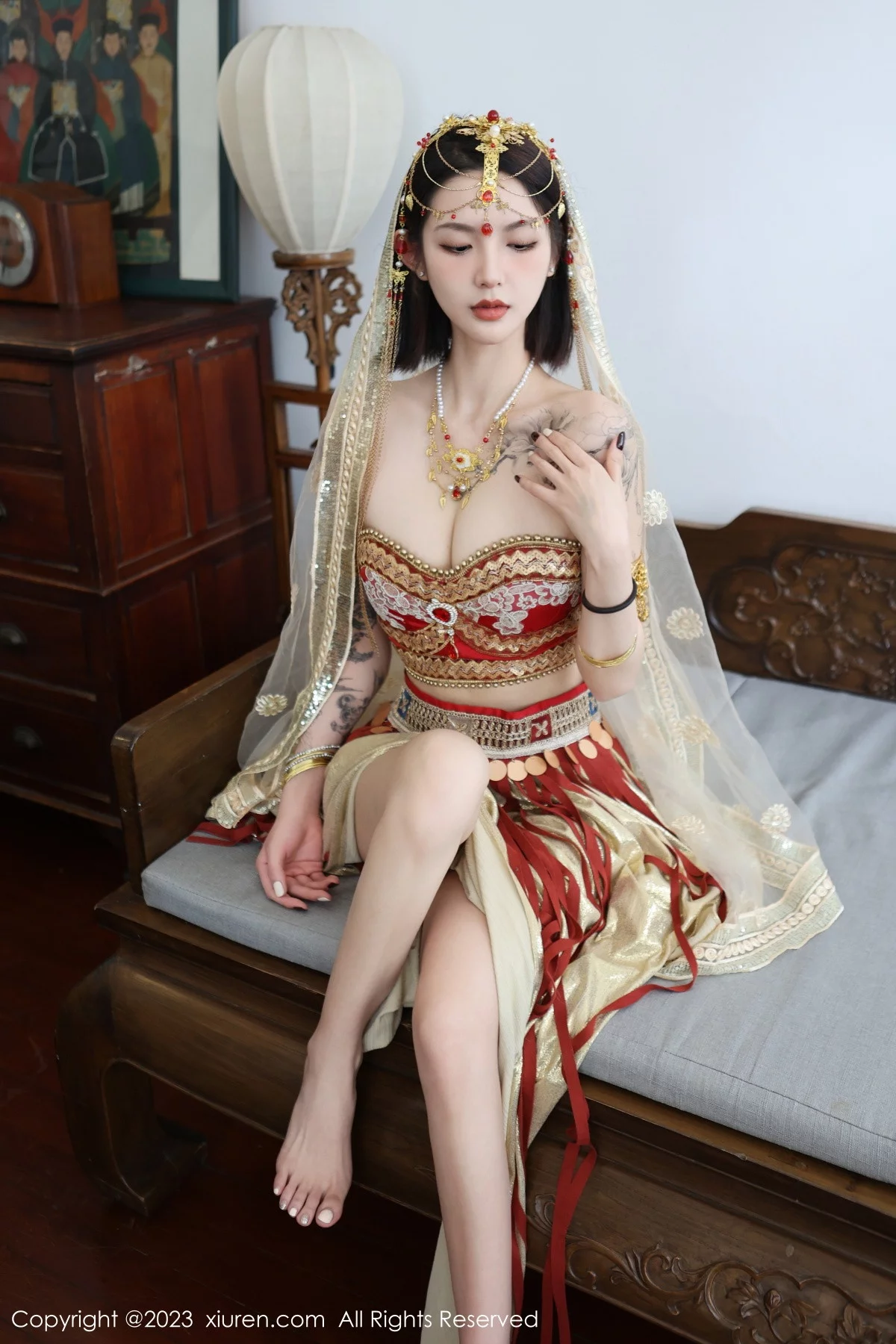 [[XiuRen秀人网]秀人网]No.6240_模特乔一一性感异域风情舞女服饰秀曼妙身姿迷人气质诱惑写真76P