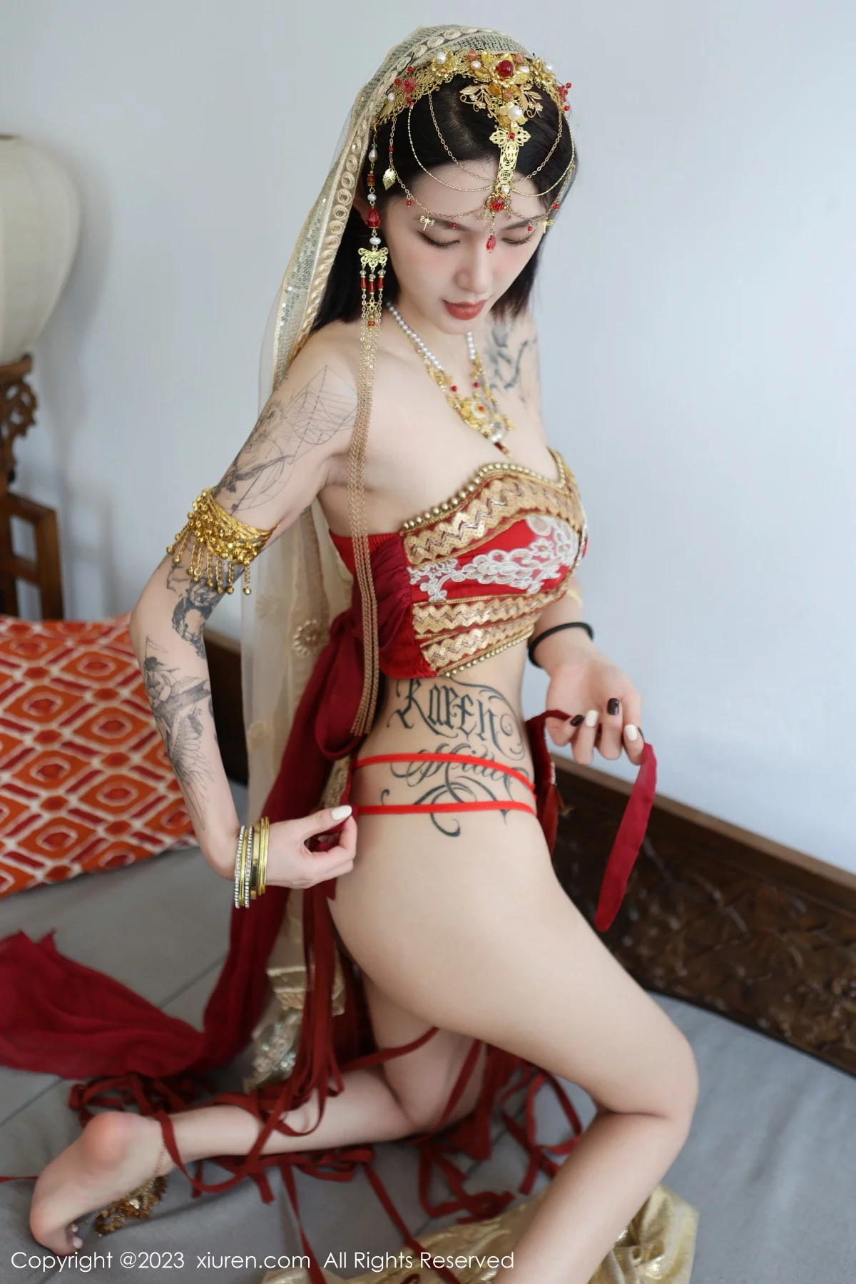 [[XiuRen秀人网]秀人网]No.6240_模特乔一一性感异域风情舞女服饰秀曼妙身姿迷人气质诱惑写真76P