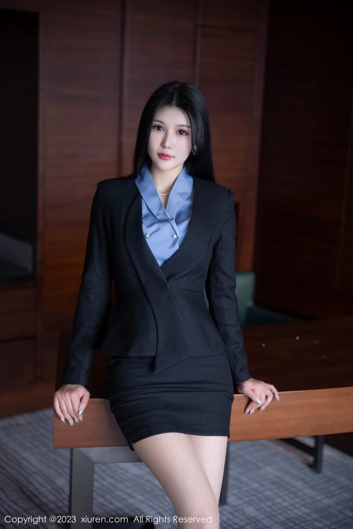 [[XiuRen秀人网]秀人网]No.6254_新人模特圆圆酱性感Ol装扮露黑色蕾丝内衣配原色丝袜诱惑写真86P