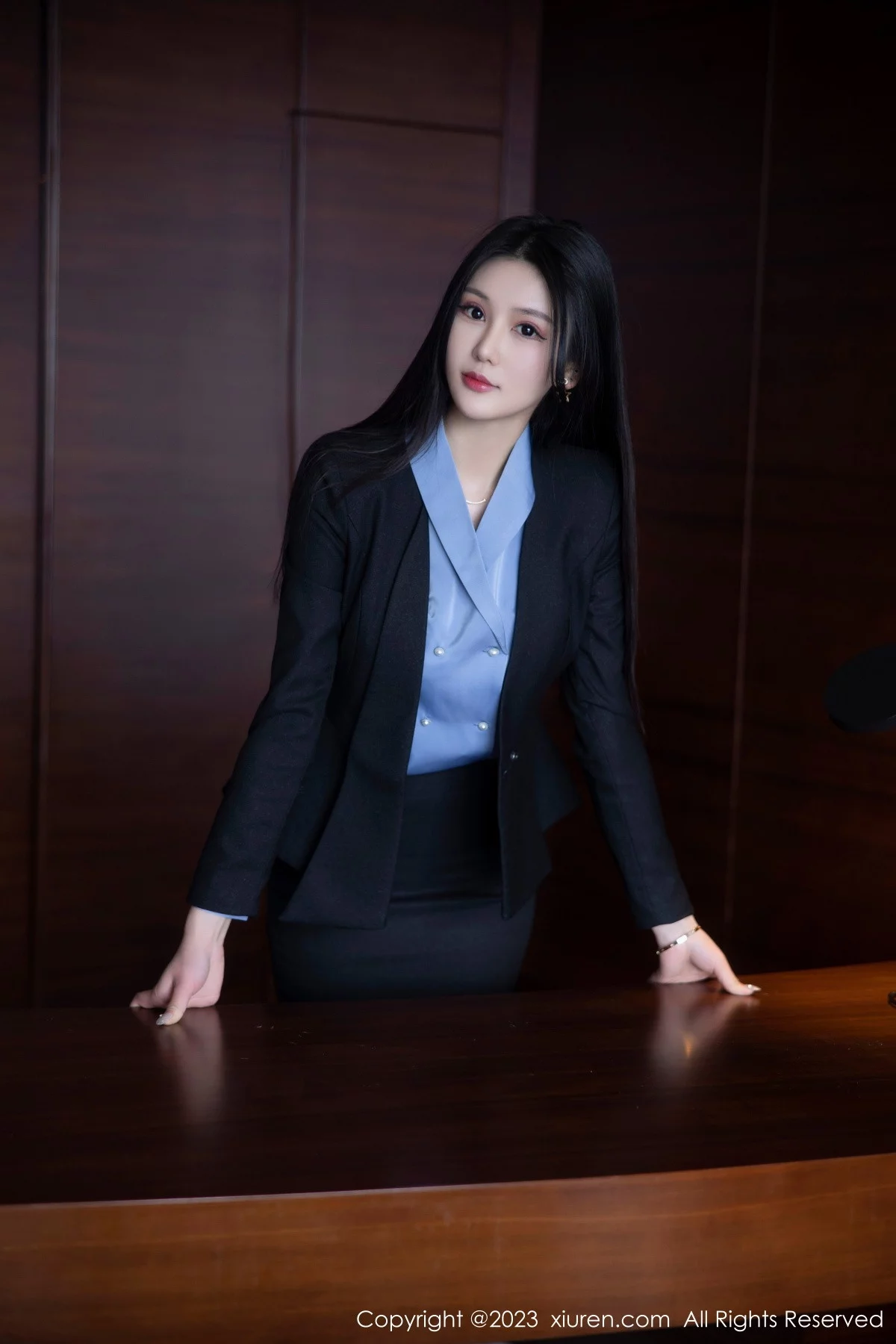 [[XiuRen秀人网]秀人网]No.6254_新人模特圆圆酱性感Ol装扮露黑色蕾丝内衣配原色丝袜诱惑写真86P