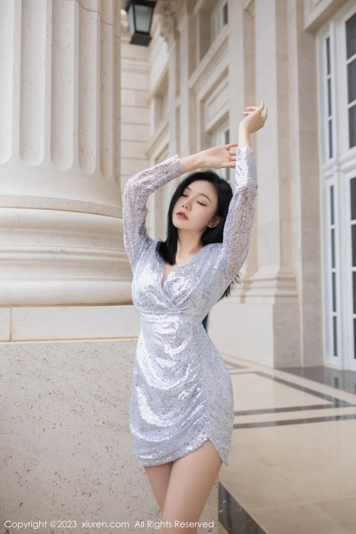 [[XiuRen秀人网]秀人网]No.6264_模特安然anran脱银灰色连衣短裙露性感内衣秀完美身材诱惑写真80P