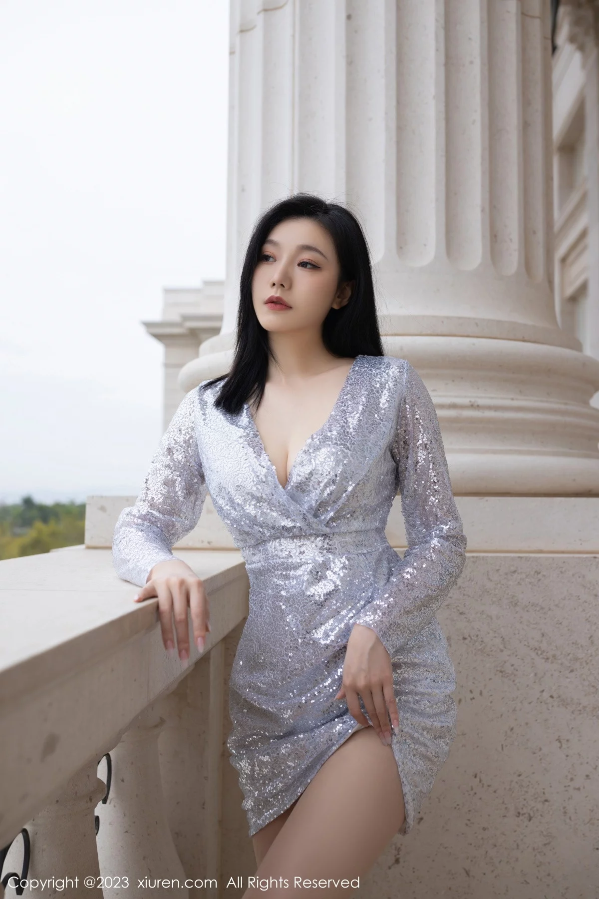 [[XiuRen秀人网]秀人网]No.6264_模特安然anran脱银灰色连衣短裙露性感内衣秀完美身材诱惑写真80P