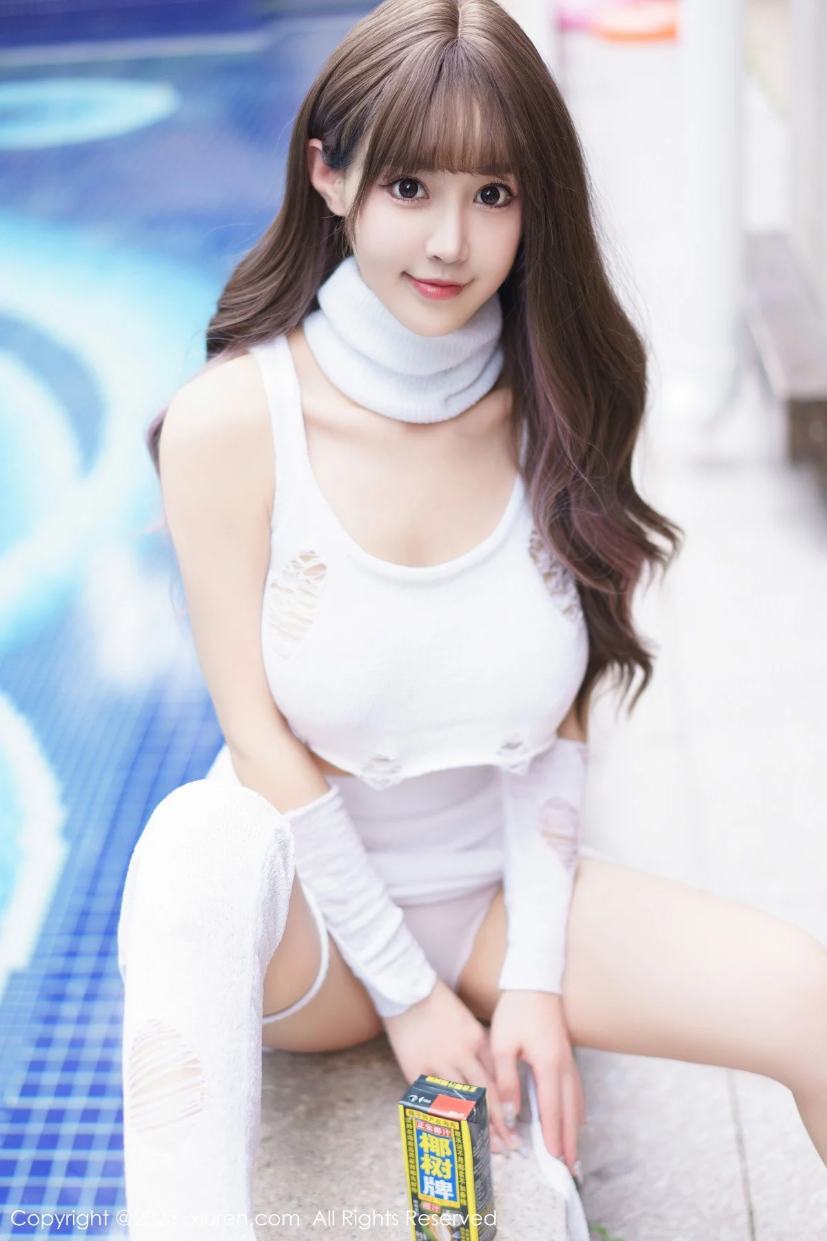 [[XiuRen秀人网]秀人网]No.6261_女神朱可儿Flora白色短款上衣配短裙秀雪峰美臀丰满诱惑写真80P