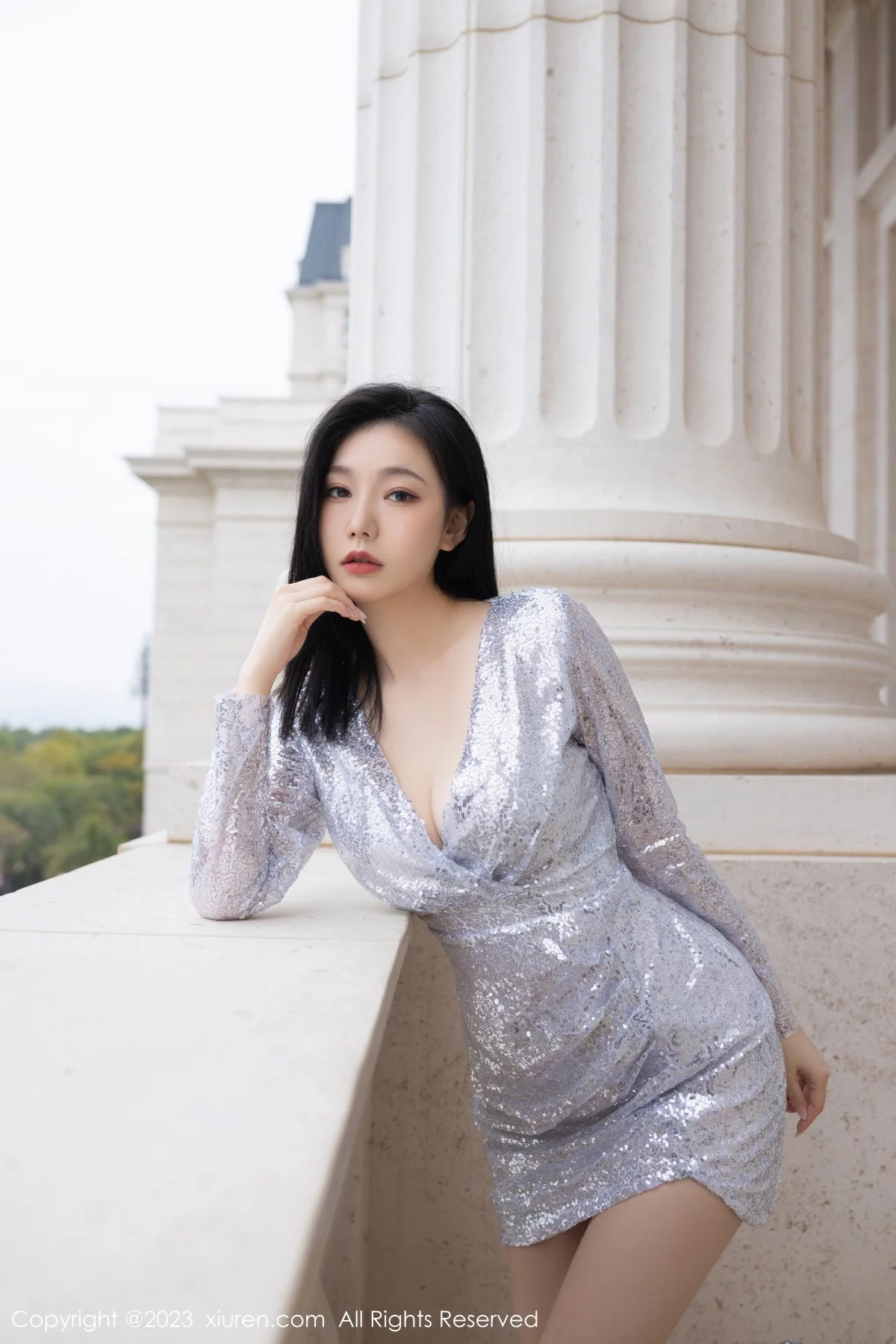 [[XiuRen秀人网]秀人网]No.6264_模特安然anran脱银灰色连衣短裙露性感内衣秀完美身材诱惑写真80P