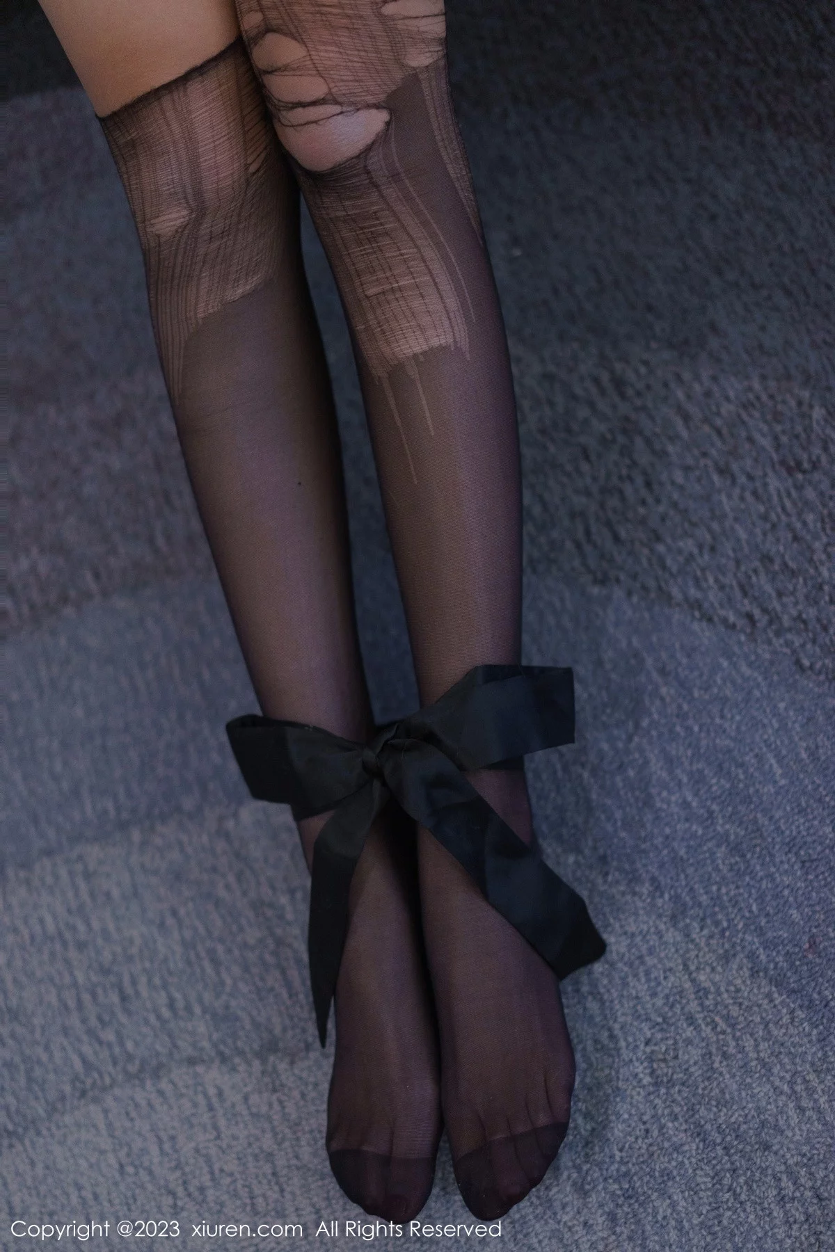 [[XiuRen秀人网]秀人网]No.6150_模特icy猪性感白T配黑短裙露黑色蕾丝内衣秀凹凸身材诱惑写真75P