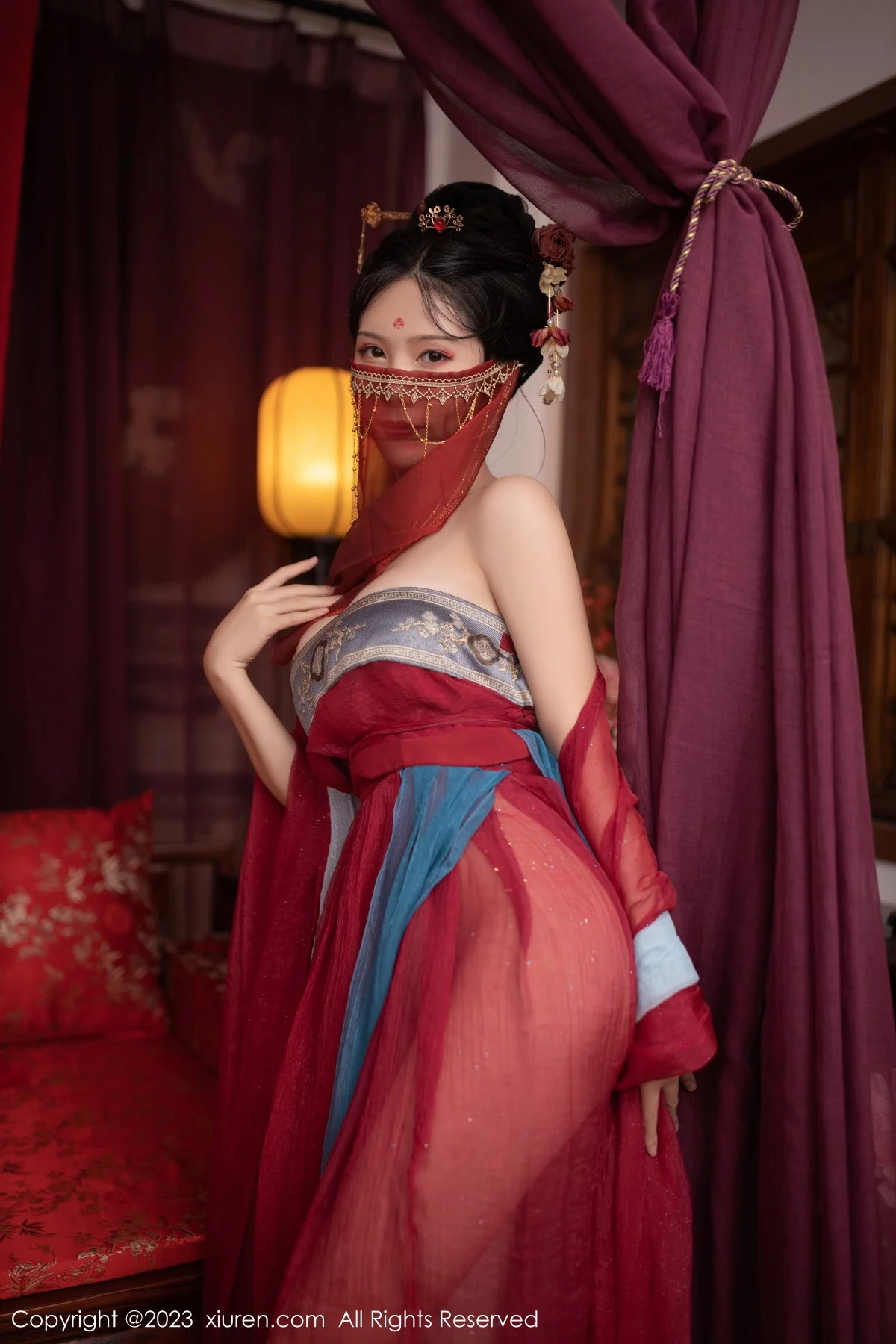 [[XiuRen秀人网]秀人网]No.6154_模特利世歌姬角色扮演性感红色古装服低胸秀完美身材诱惑写真71P