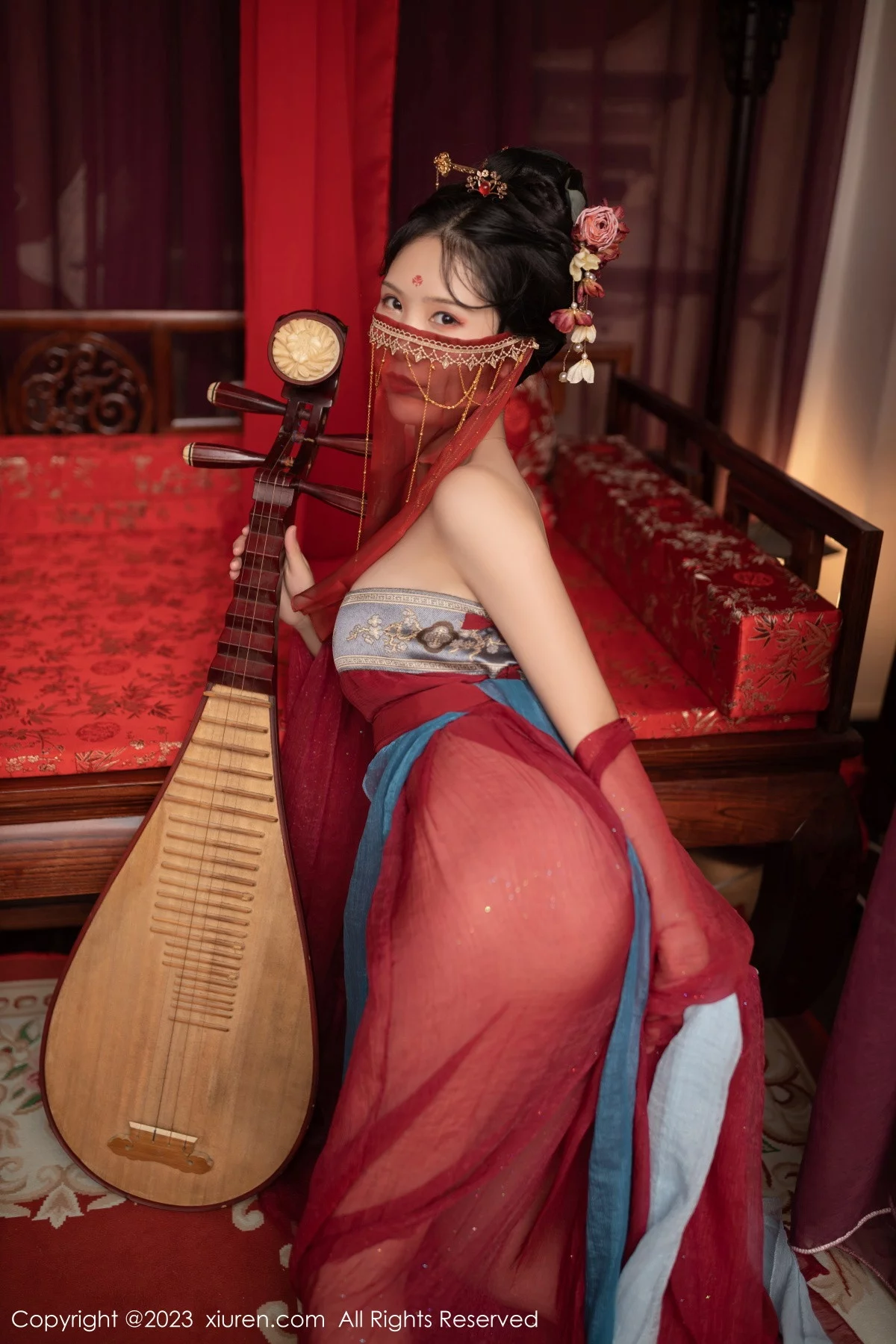 [[XiuRen秀人网]秀人网]No.6154_模特利世歌姬角色扮演性感红色古装服低胸秀完美身材诱惑写真71P