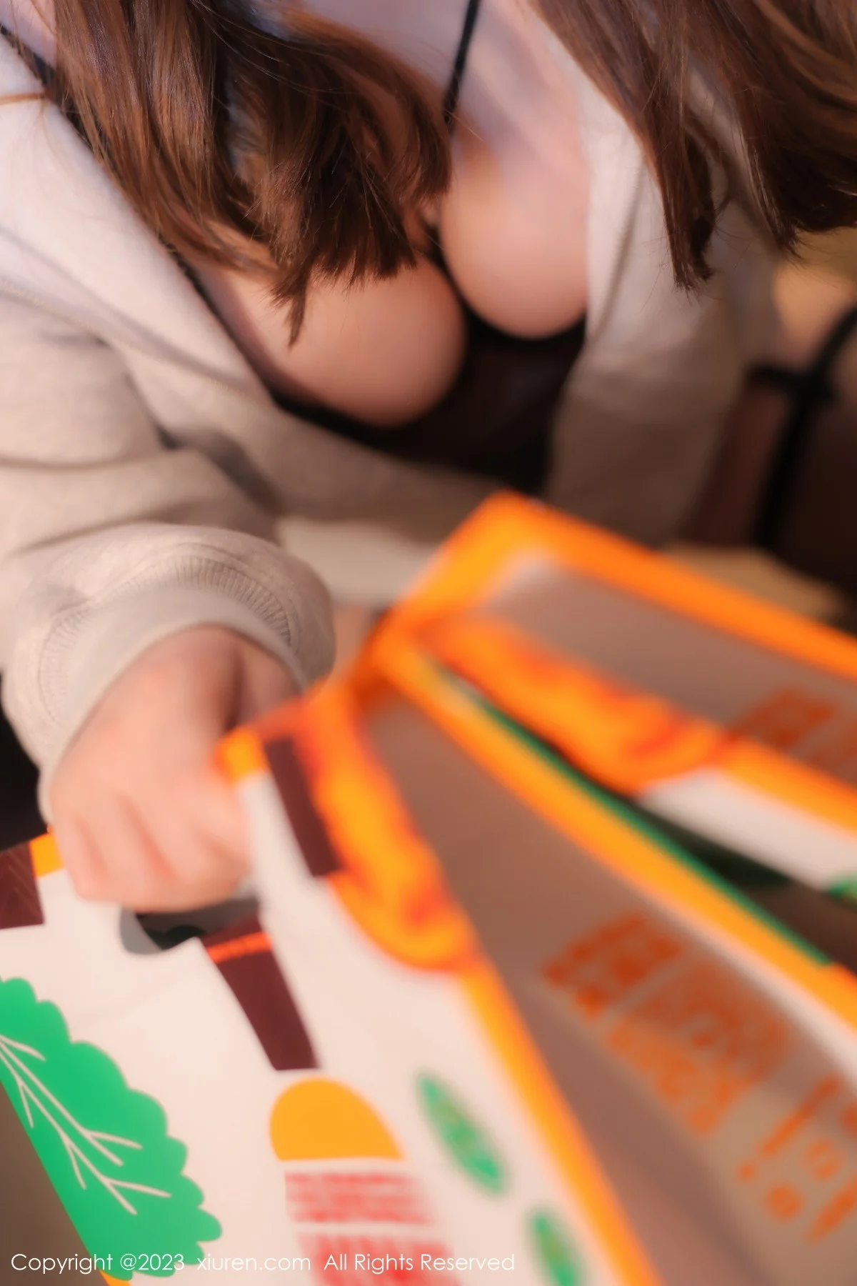 [[XiuRen秀人网]秀人网]No.6155_模特豆瓣酱角色扮演性感黑色蕾丝内衣配超薄黑丝惹火诱惑写真87P