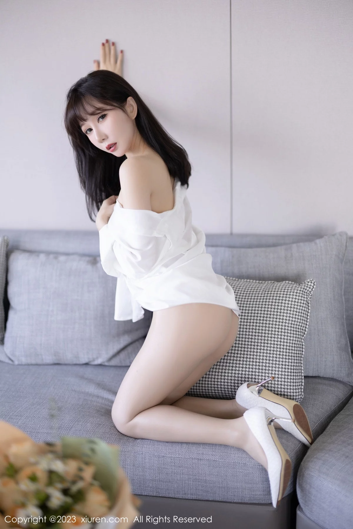 [[XiuRen秀人网]秀人网]No.6153_模特波巧酱海南岛旅拍性感白T配原色丝袜秀曼妙身姿诱惑写真82P