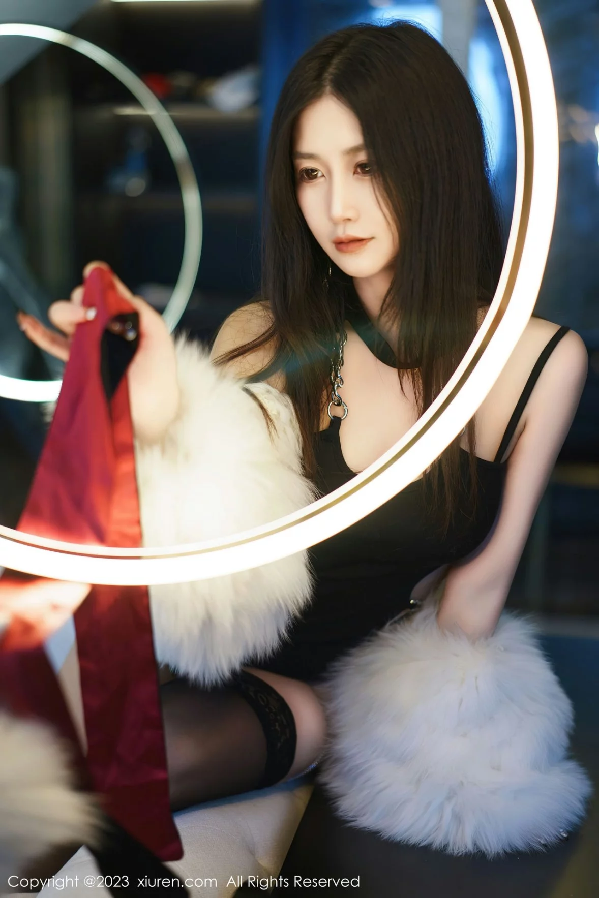 [[XiuRen秀人网]秀人网]No.6162_模特laura阿姣模特合集性感女神私房拍摄双峰对决撩人诱惑写真72P