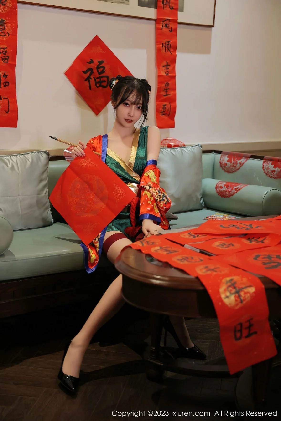 [[XiuRen秀人网]秀人网]No.6167_模特玥儿玥新春主题私房半脱露曼妙身姿对联遮身撩人诱惑写真57P