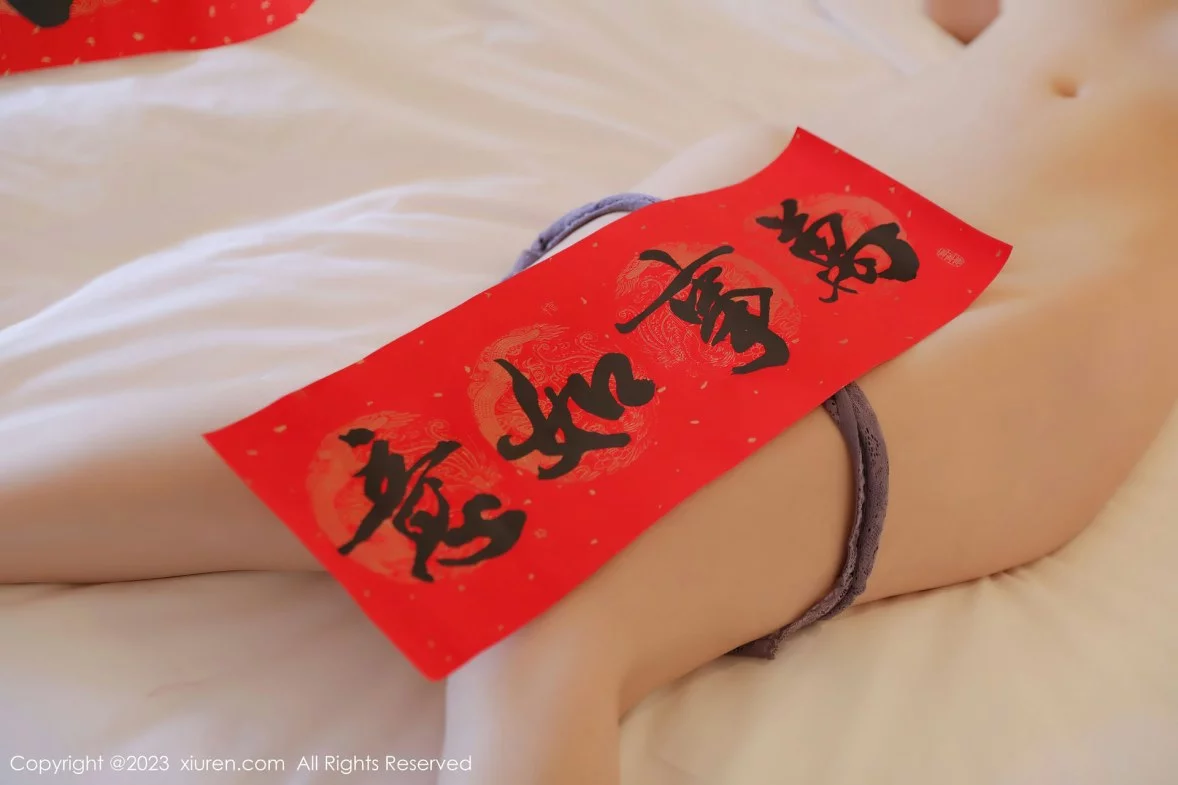 [[XiuRen秀人网]秀人网]No.6166_模特诗诗kiki脱红色连衣短裙露紫色蕾丝内衣配蕾丝吊袜诱惑写真60P