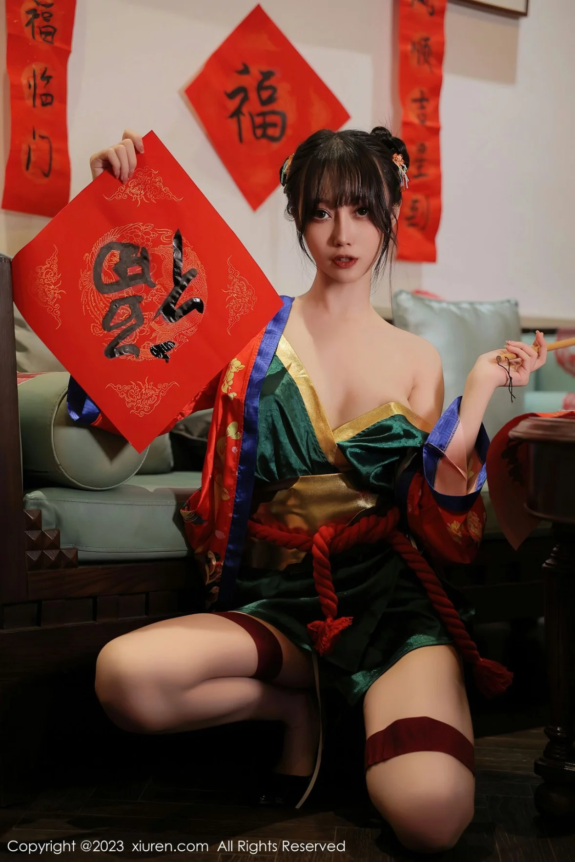 [[XiuRen秀人网]秀人网]No.6167_模特玥儿玥新春主题私房半脱露曼妙身姿对联遮身撩人诱惑写真57P