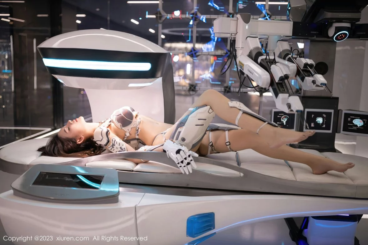 [[XiuRen秀人网]秀人网]No.6173_模特就是阿朱啊实验室场景机器人装饰秀绝美身姿迷人诱惑写真90P