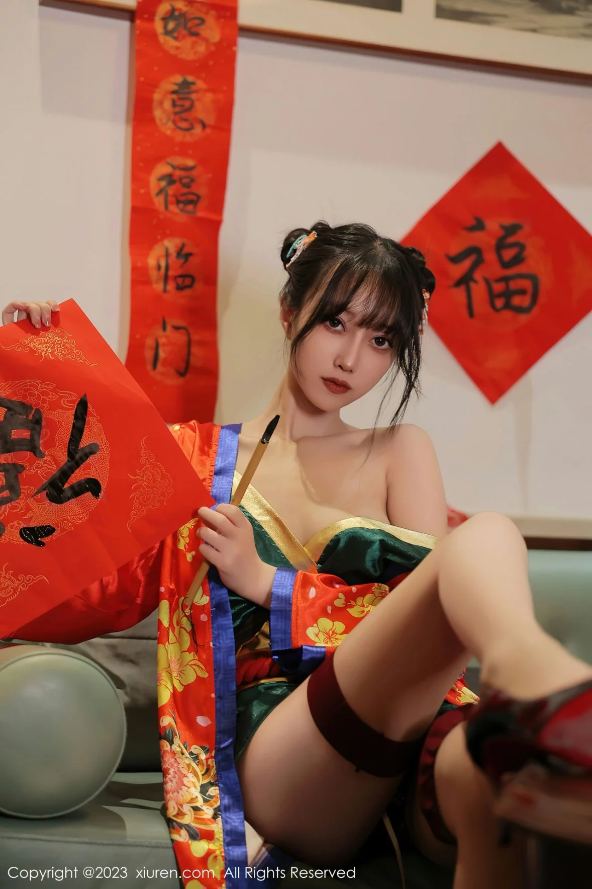 [[XiuRen秀人网]秀人网]No.6167_模特玥儿玥新春主题私房半脱露曼妙身姿对联遮身撩人诱惑写真57P