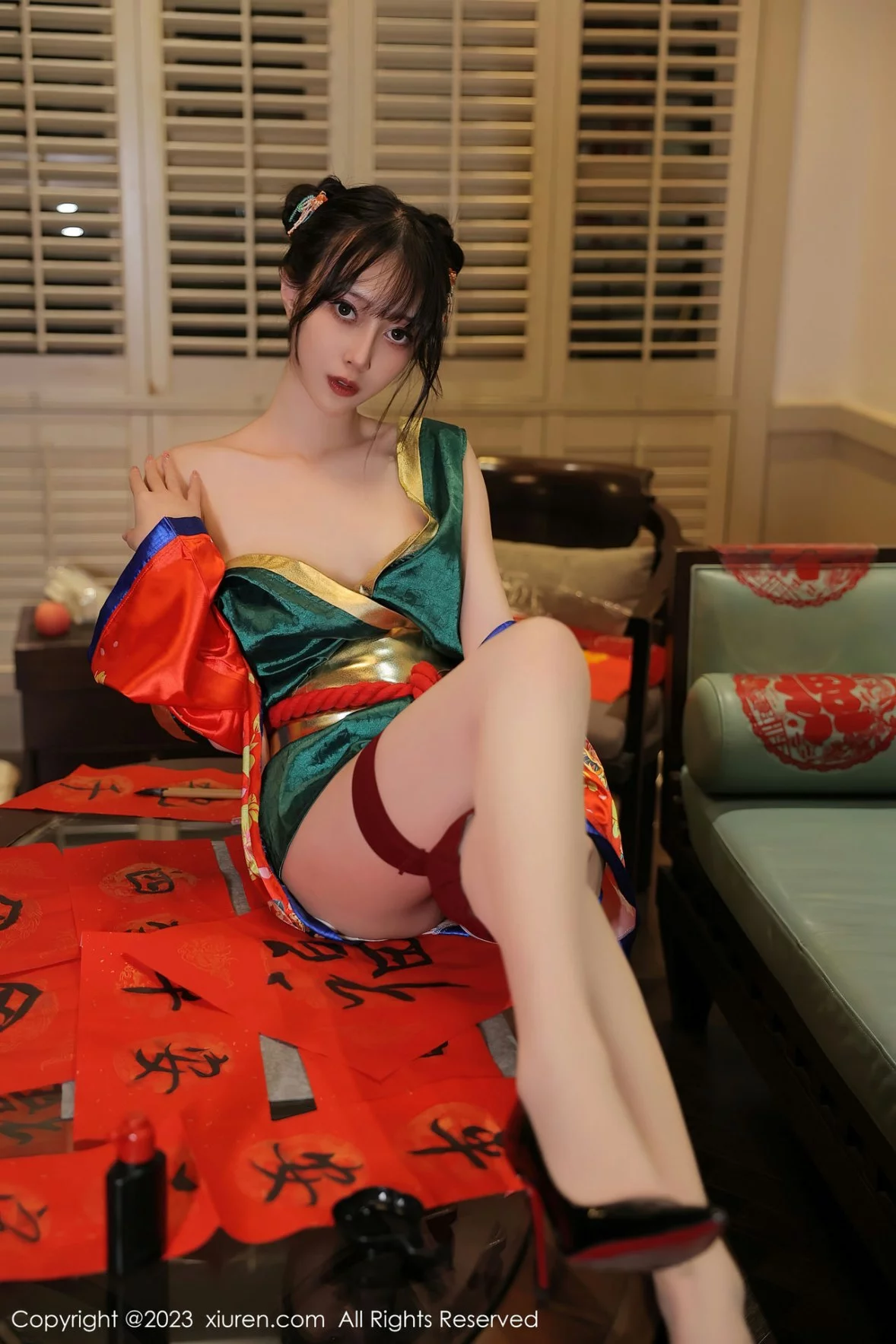 [[XiuRen秀人网]秀人网]No.6167_模特玥儿玥新春主题私房半脱露曼妙身姿对联遮身撩人诱惑写真57P