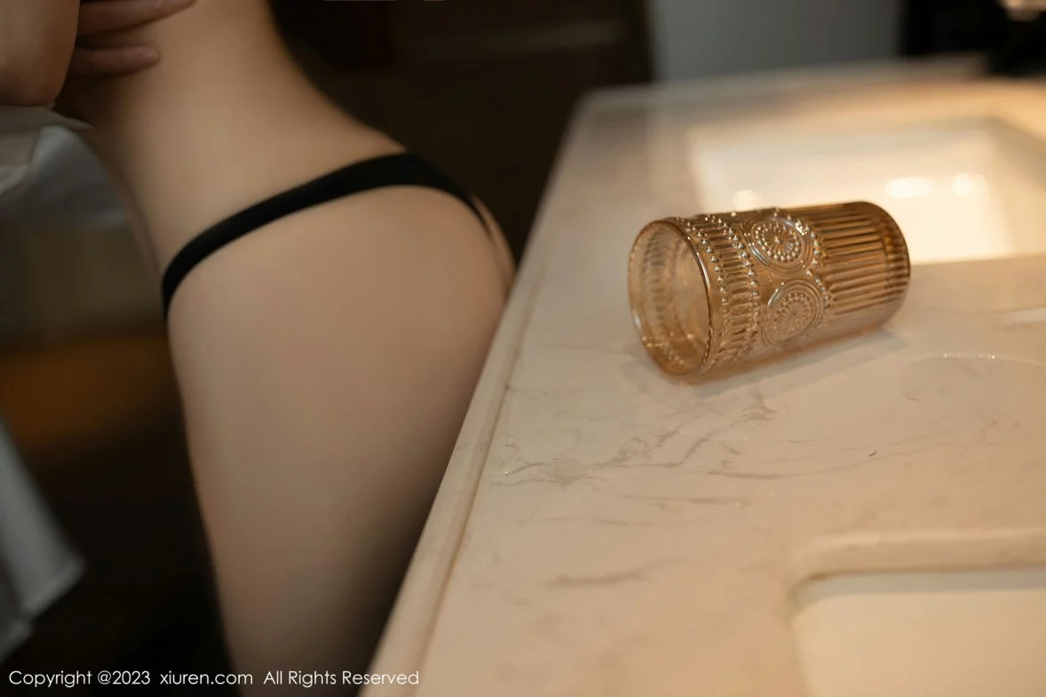 [[XiuRen秀人网]秀人网]No.6172_模特鱼子酱Fish三亚旅拍红色蕾丝内衣+黑色内衣完美诱惑写真88P