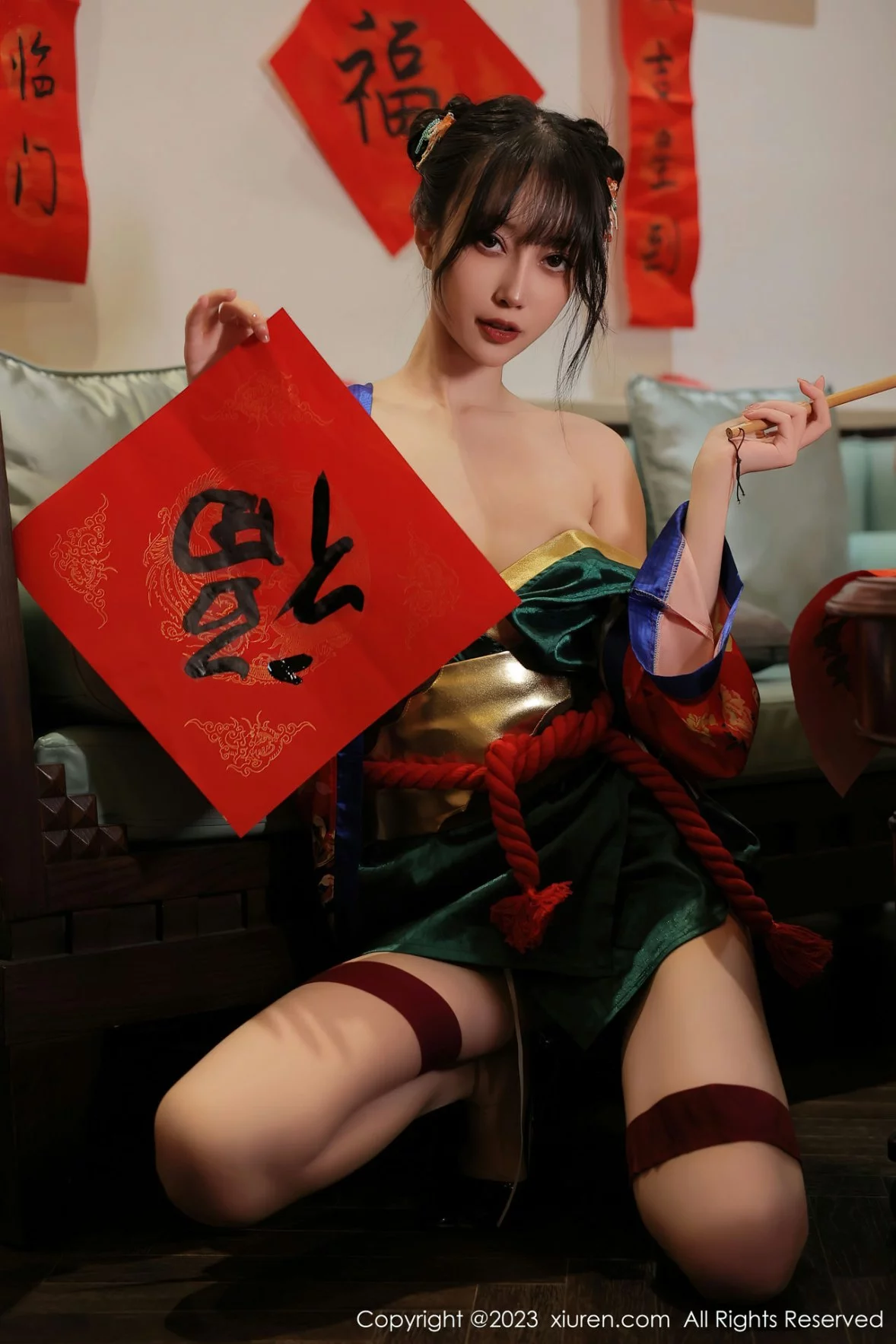 [[XiuRen秀人网]秀人网]No.6167_模特玥儿玥新春主题私房半脱露曼妙身姿对联遮身撩人诱惑写真57P