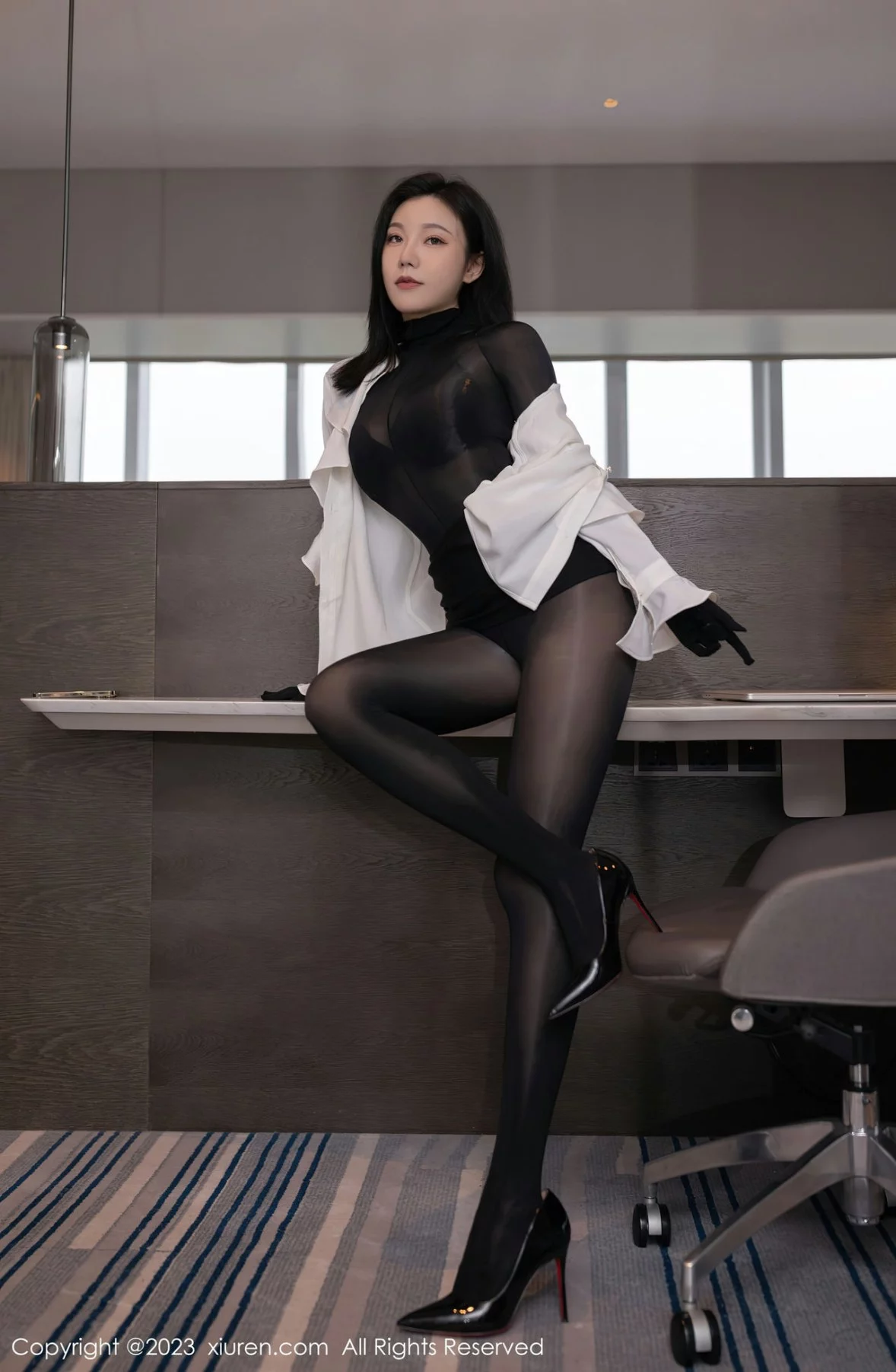 [[XiuRen秀人网]秀人网]No.6185_模特安然anran秘书角色黑色缕空连衣裙+黑色轻透连体衣诱惑写真83P